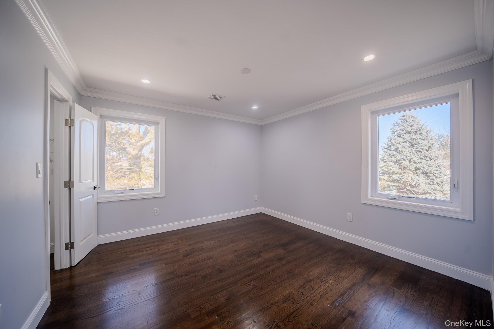 68 Spruce Street, Hicksville, NY 11801