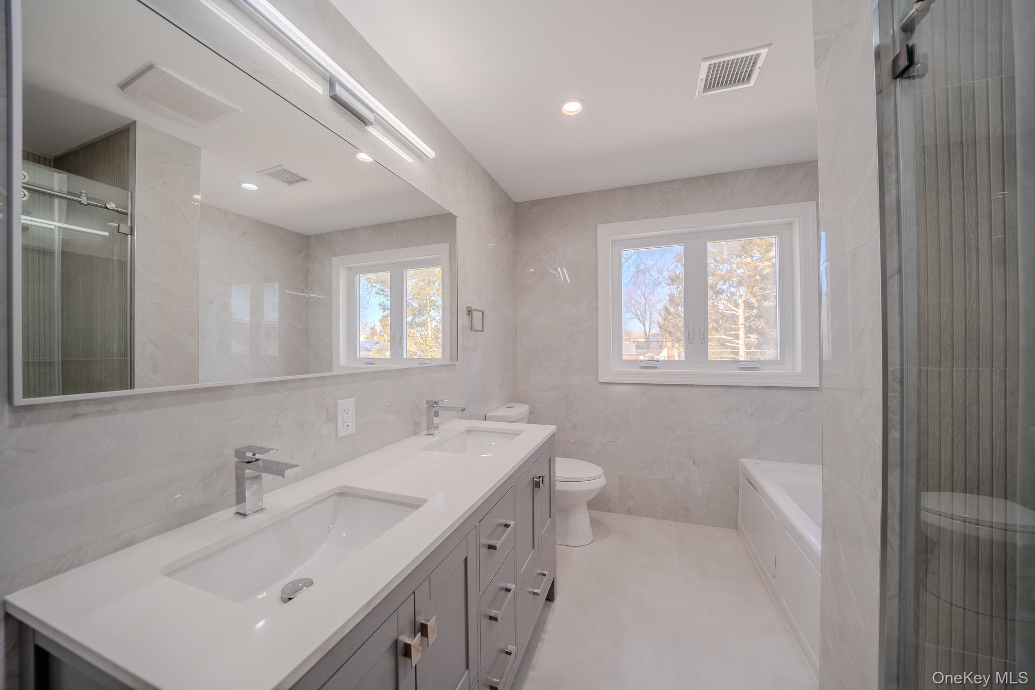 68 Spruce Street, Hicksville, NY 11801