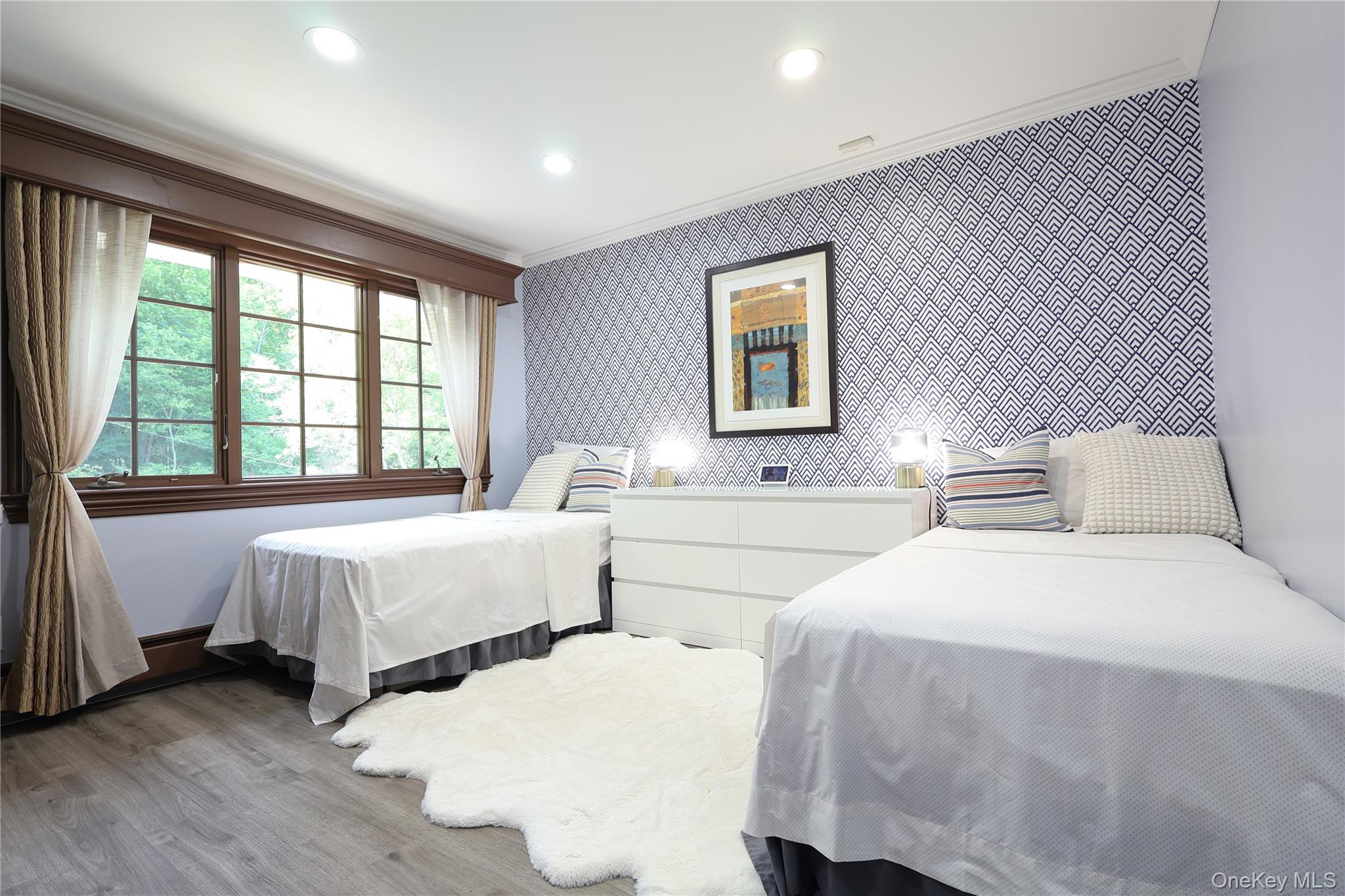 10 Hazelwood Court, Jericho, NY 11753