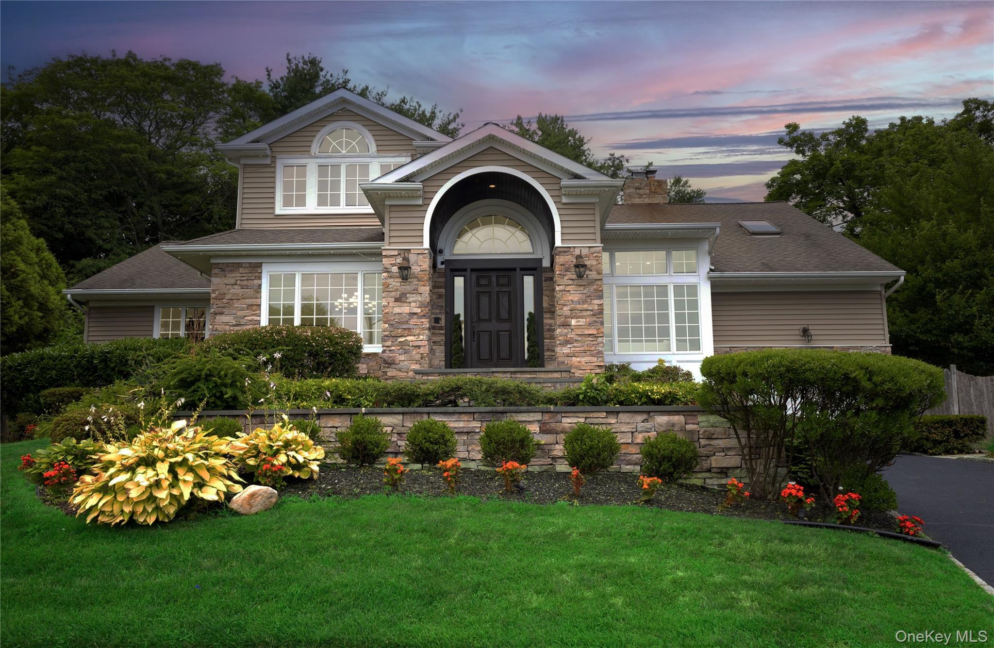 10 Hazelwood Court, Jericho, NY 11753