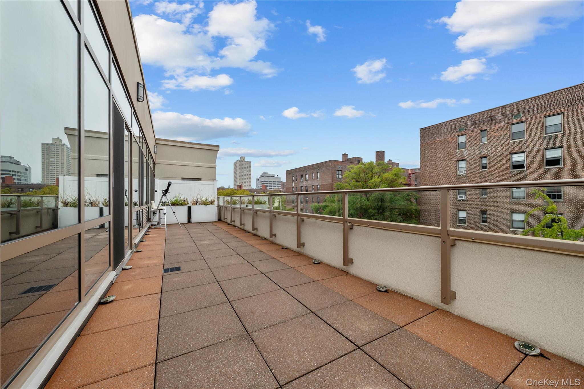 64-05 Yellowstone Boulevard # PH 509, Forest Hills, NY 11375