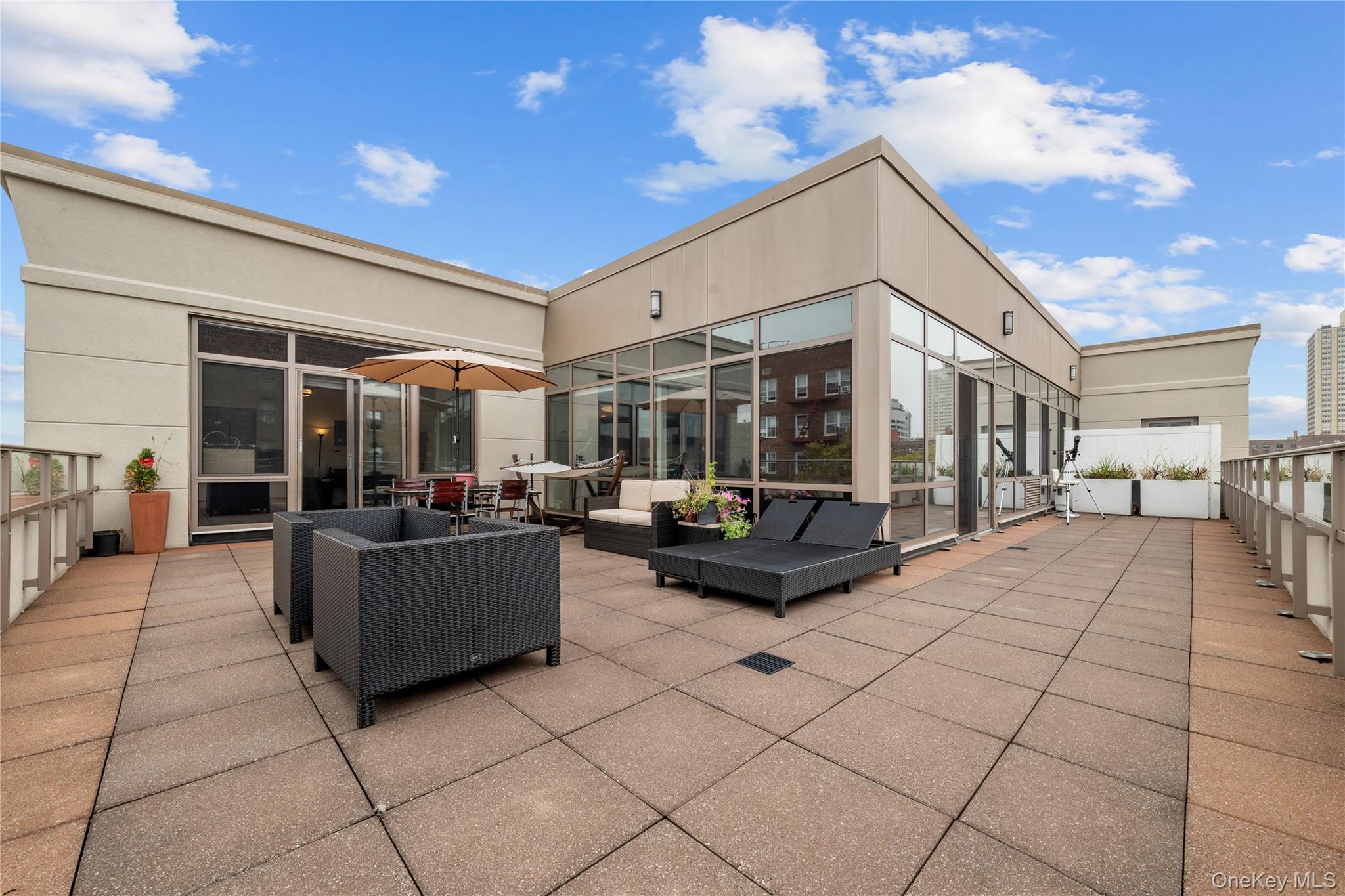 64-05 Yellowstone Boulevard # PH 509, Forest Hills, NY 11375