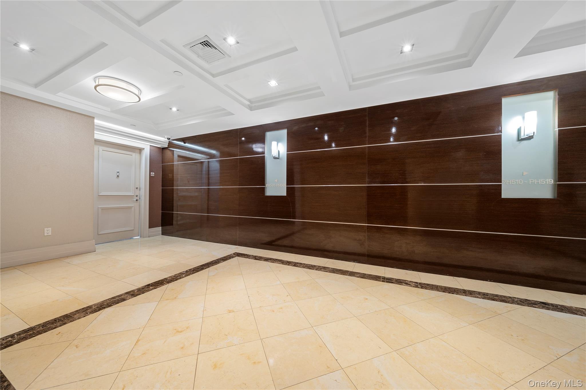 64-05 Yellowstone Boulevard # PH 509, Forest Hills, NY 11375