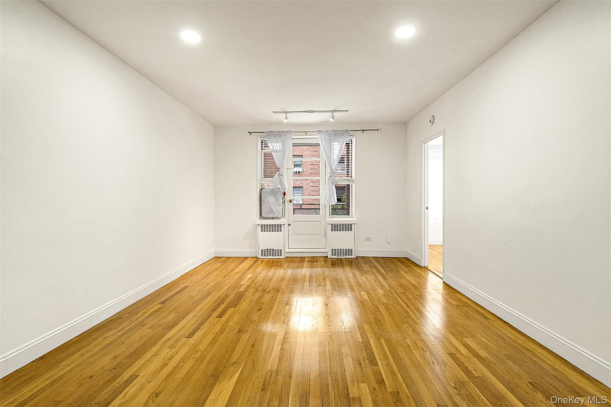 104-20 68th Drive # B21, Forest Hills, NY 11375