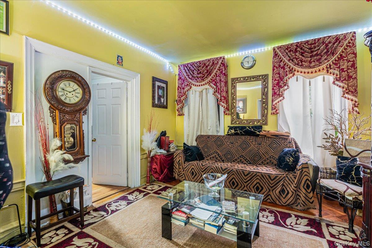 384 E 34th Street, Brooklyn, NY 11203