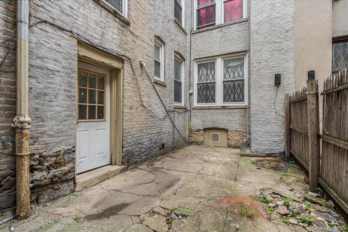 384 E 34th Street, Brooklyn, NY 11203