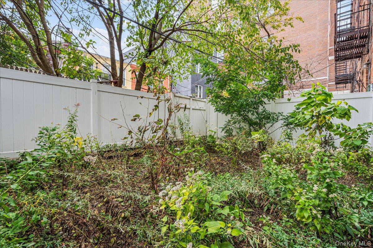 384 E 34th Street, Brooklyn, NY 11203