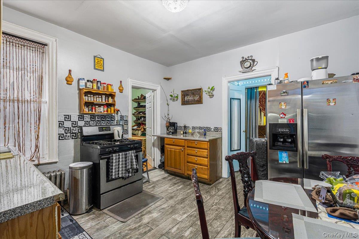 384 E 34th Street, Brooklyn, NY 11203