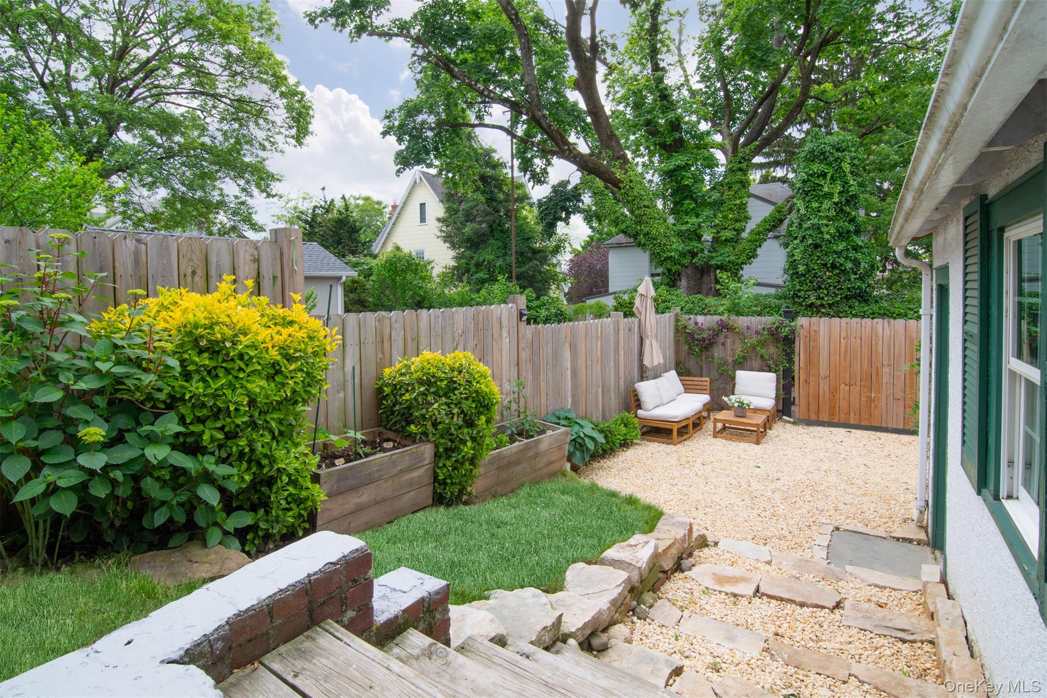 12 Grinnell Street, Irvington, NY 10533