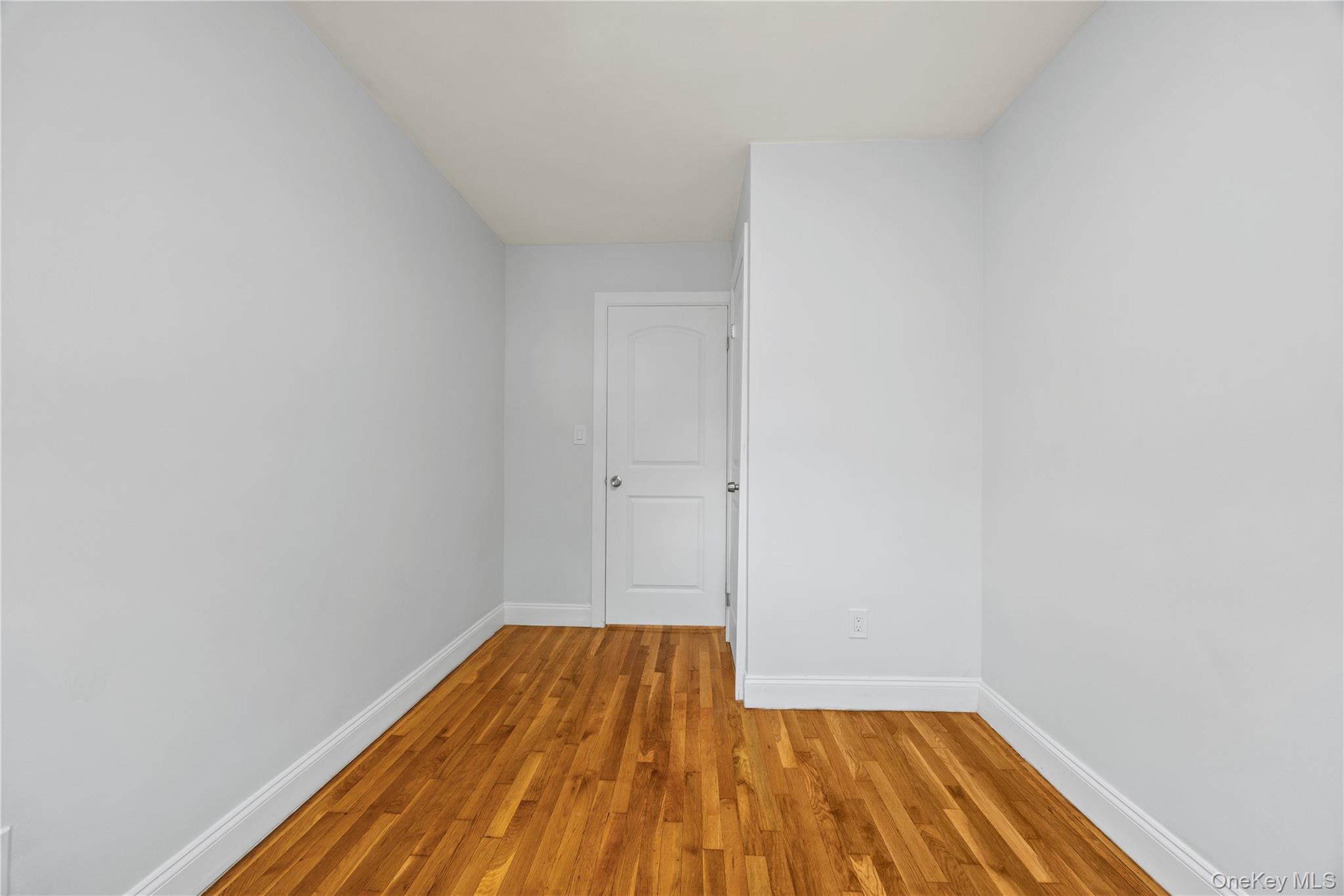 1150 E 214th Street, Bronx, NY 10469