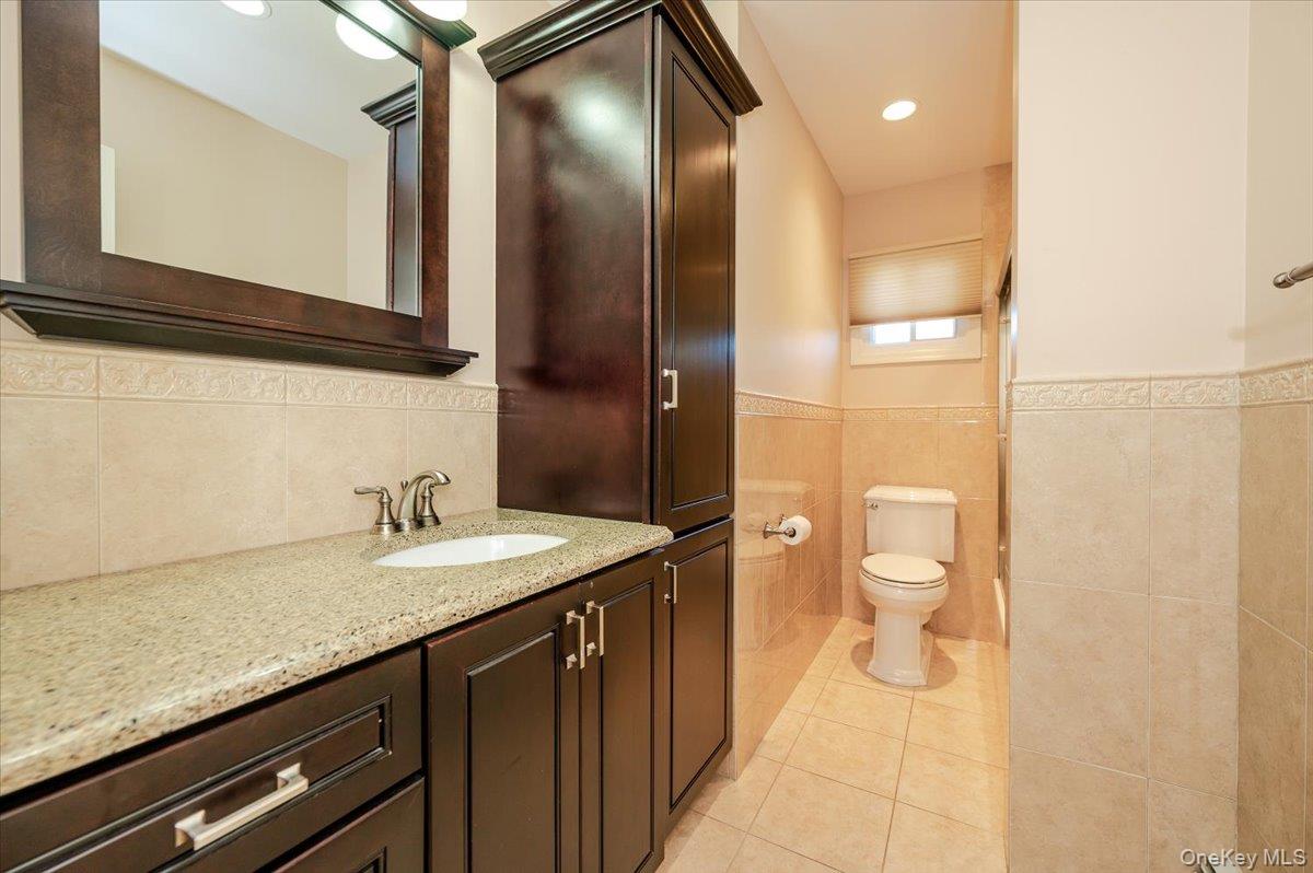 305 Riviera Drive S, Massapequa, NY 11758