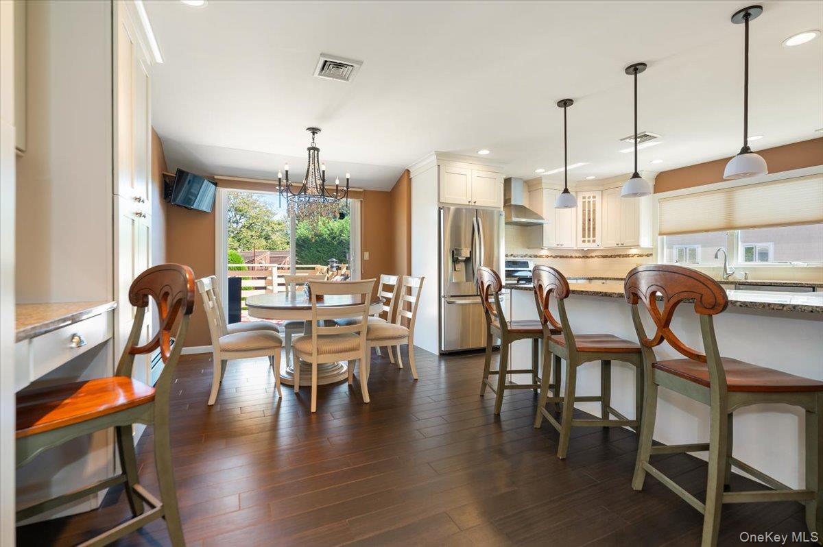 305 Riviera Drive S, Massapequa, NY 11758