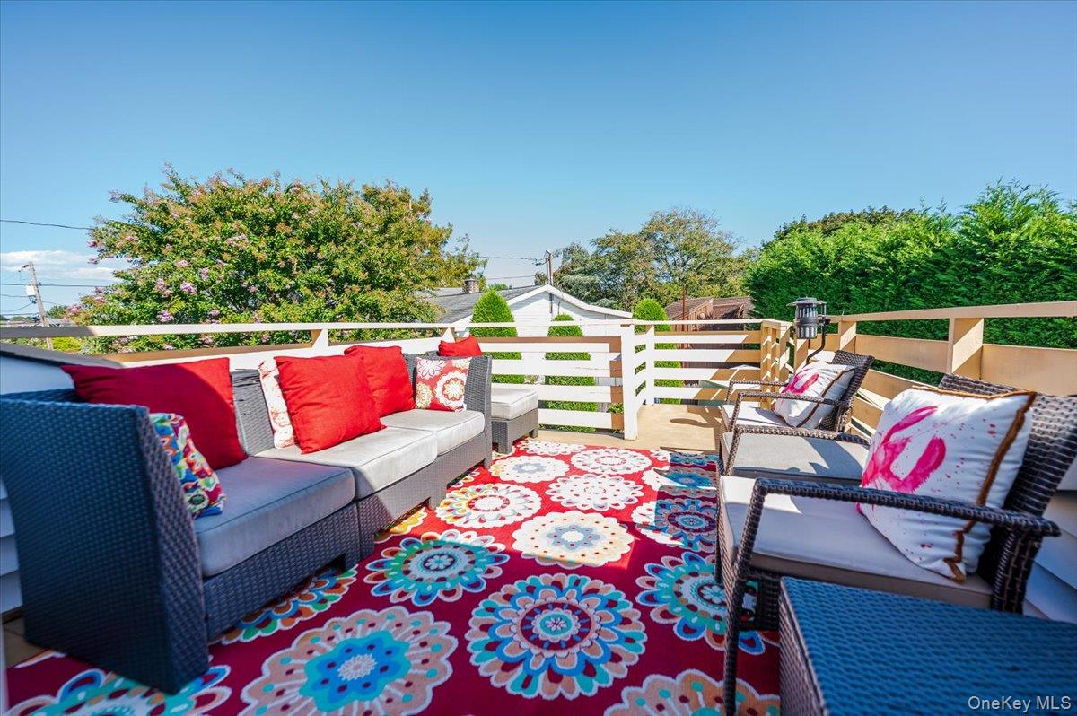 305 Riviera Drive S, Massapequa, NY 11758