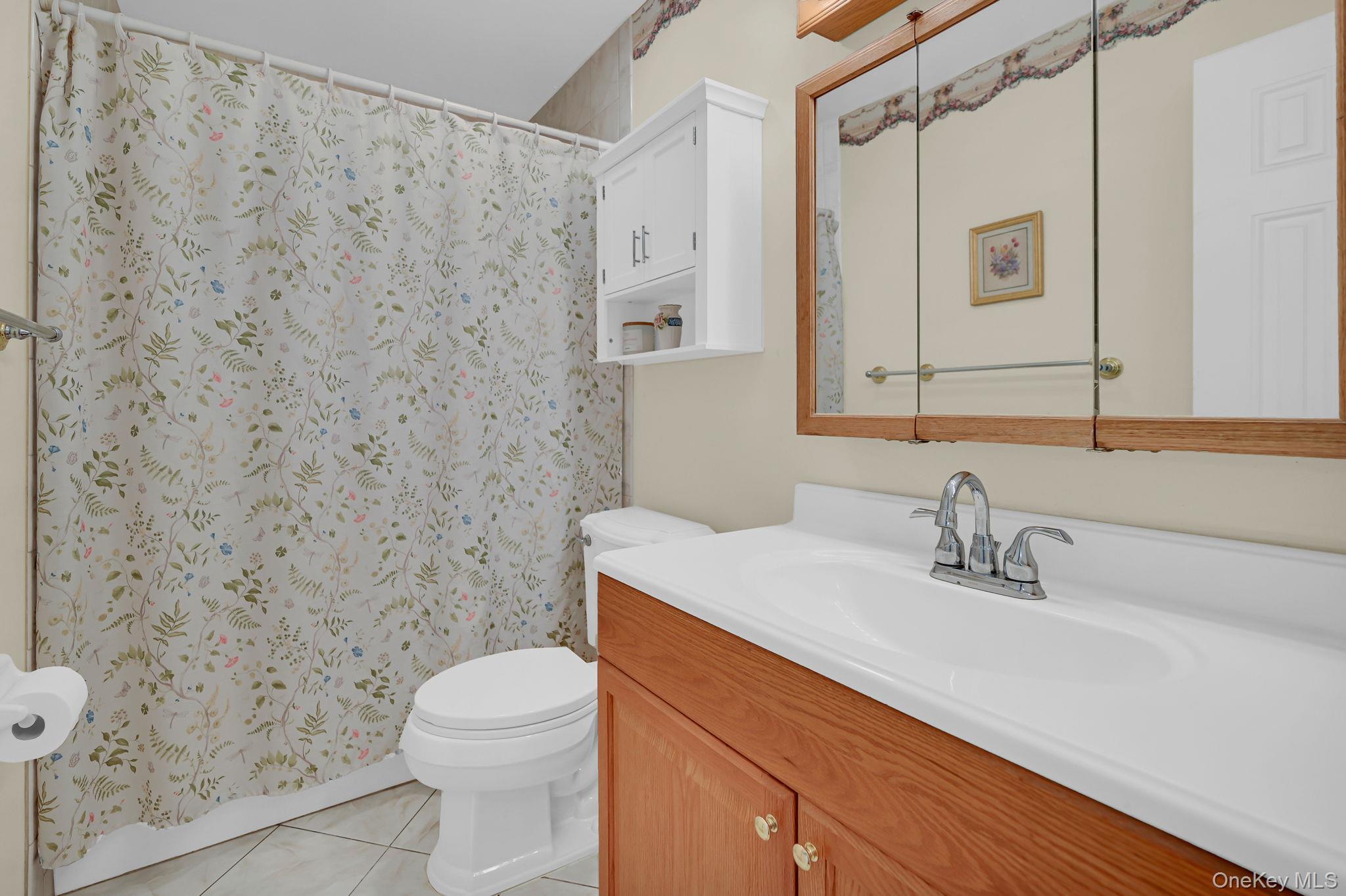 35 Chimney Ridge Drive, Nanuet, NY 10954