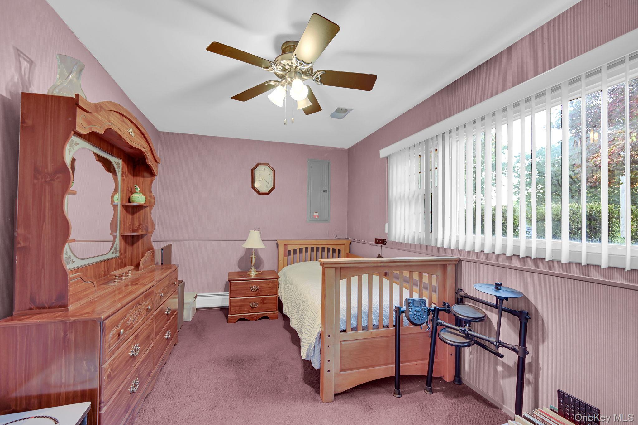 35 Chimney Ridge Drive, Nanuet, NY 10954