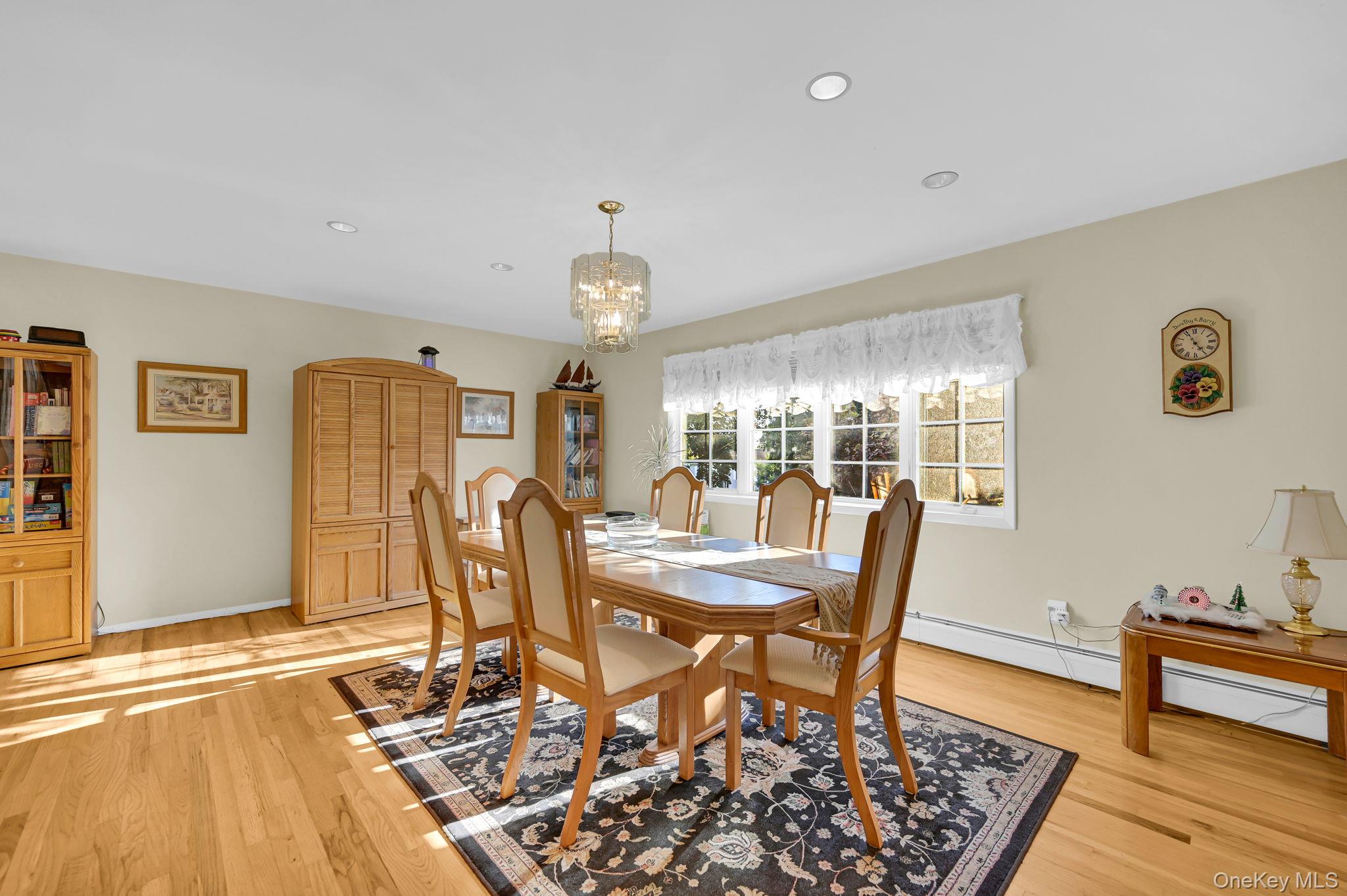 35 Chimney Ridge Drive, Nanuet, NY 10954