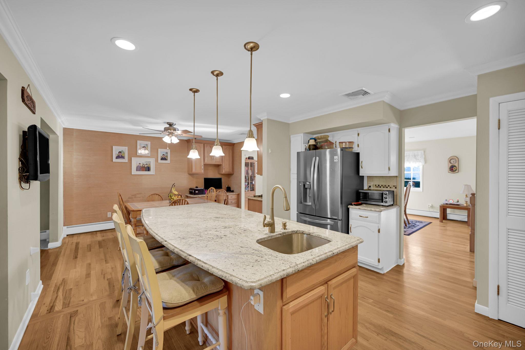 35 Chimney Ridge Drive, Nanuet, NY 10954