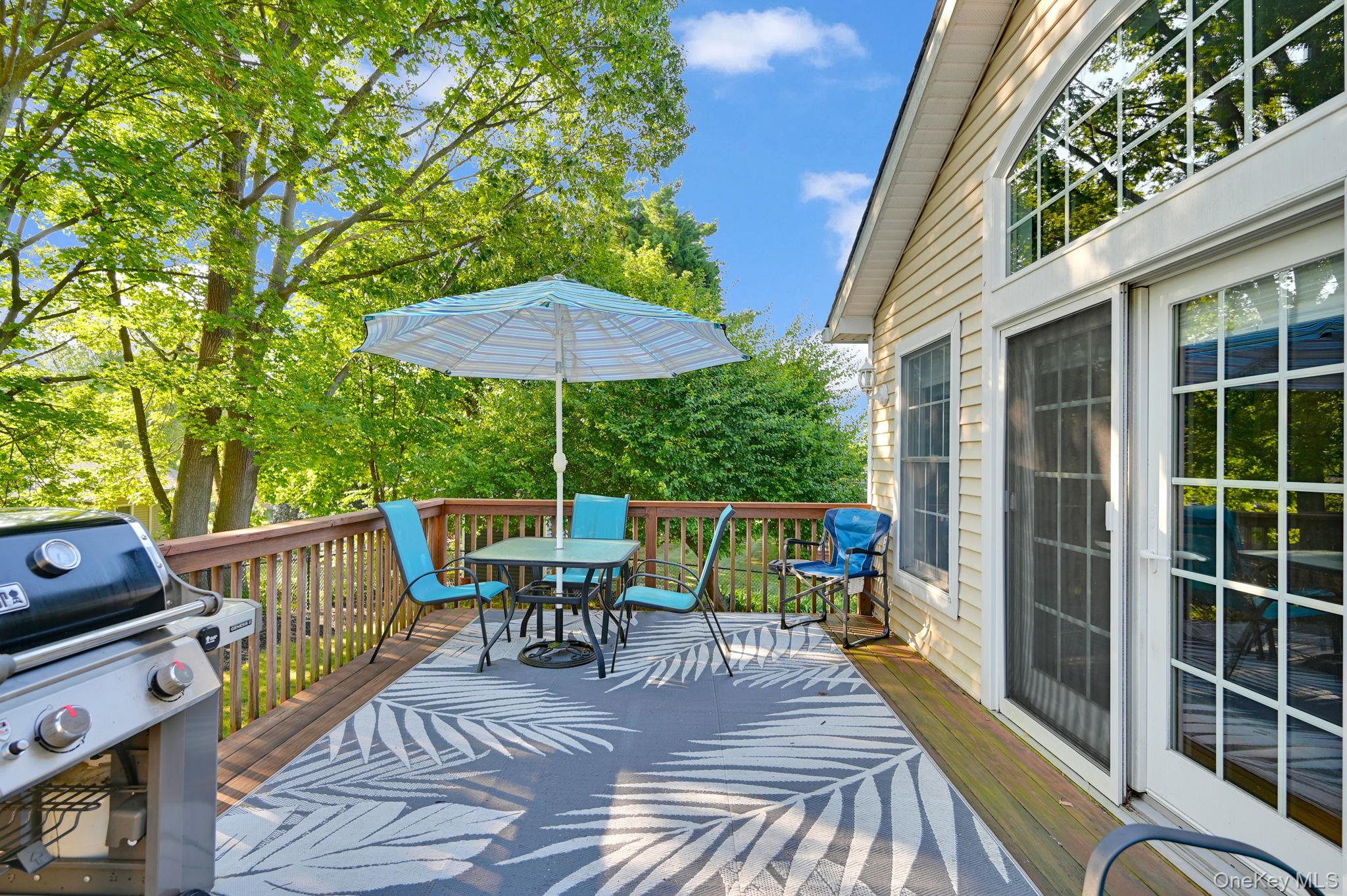 35 Chimney Ridge Drive, Nanuet, NY 10954