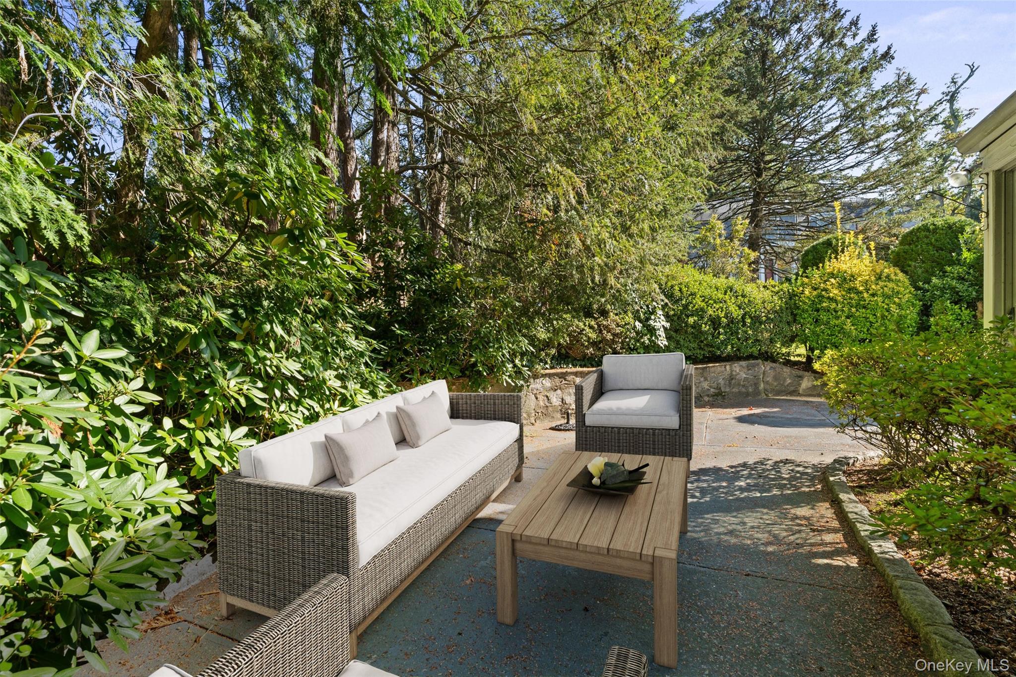 1 Windsor Lane, Scarsdale, NY 10583