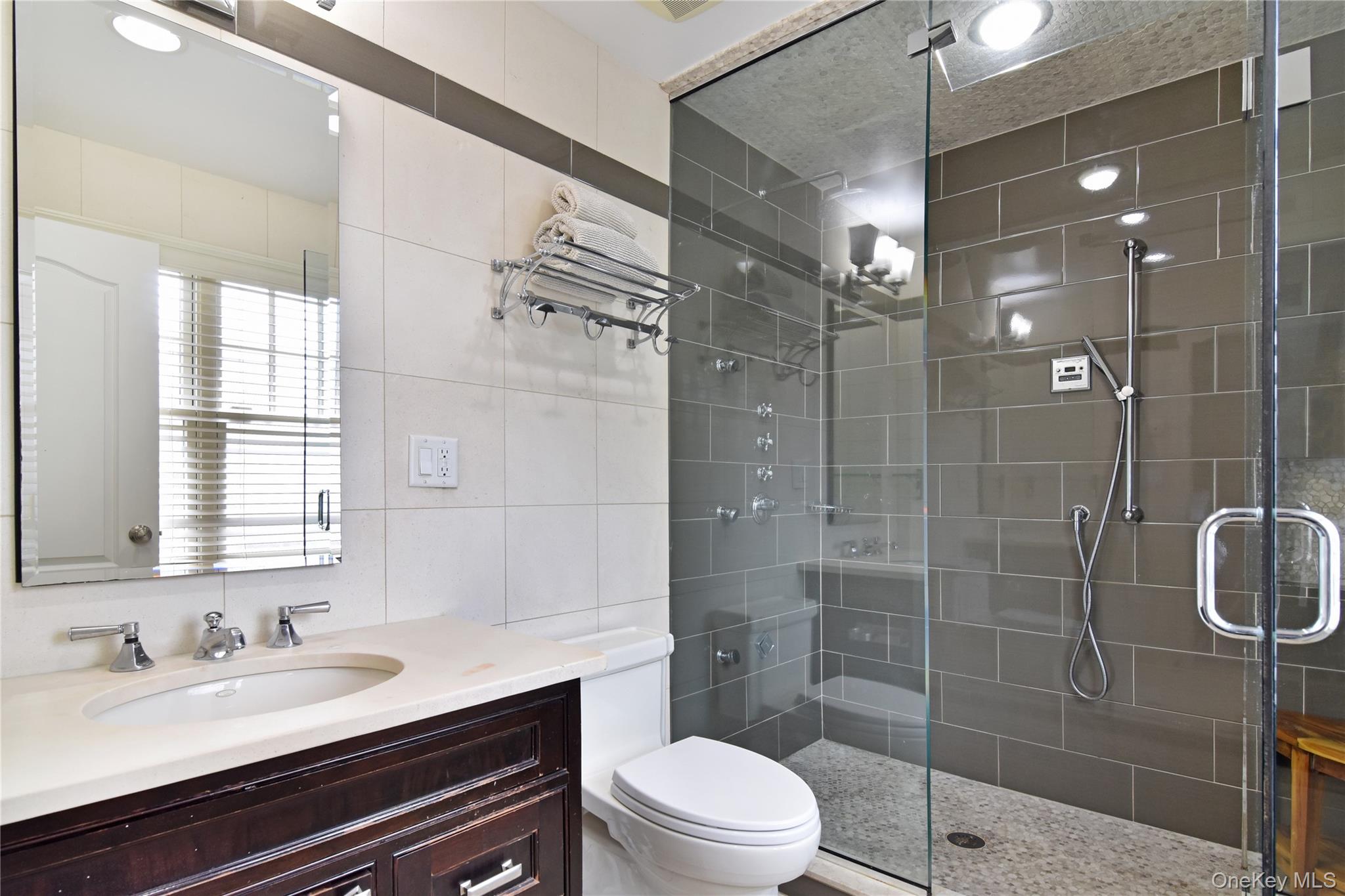 9 White Plains Road, Bronxville, NY 10708