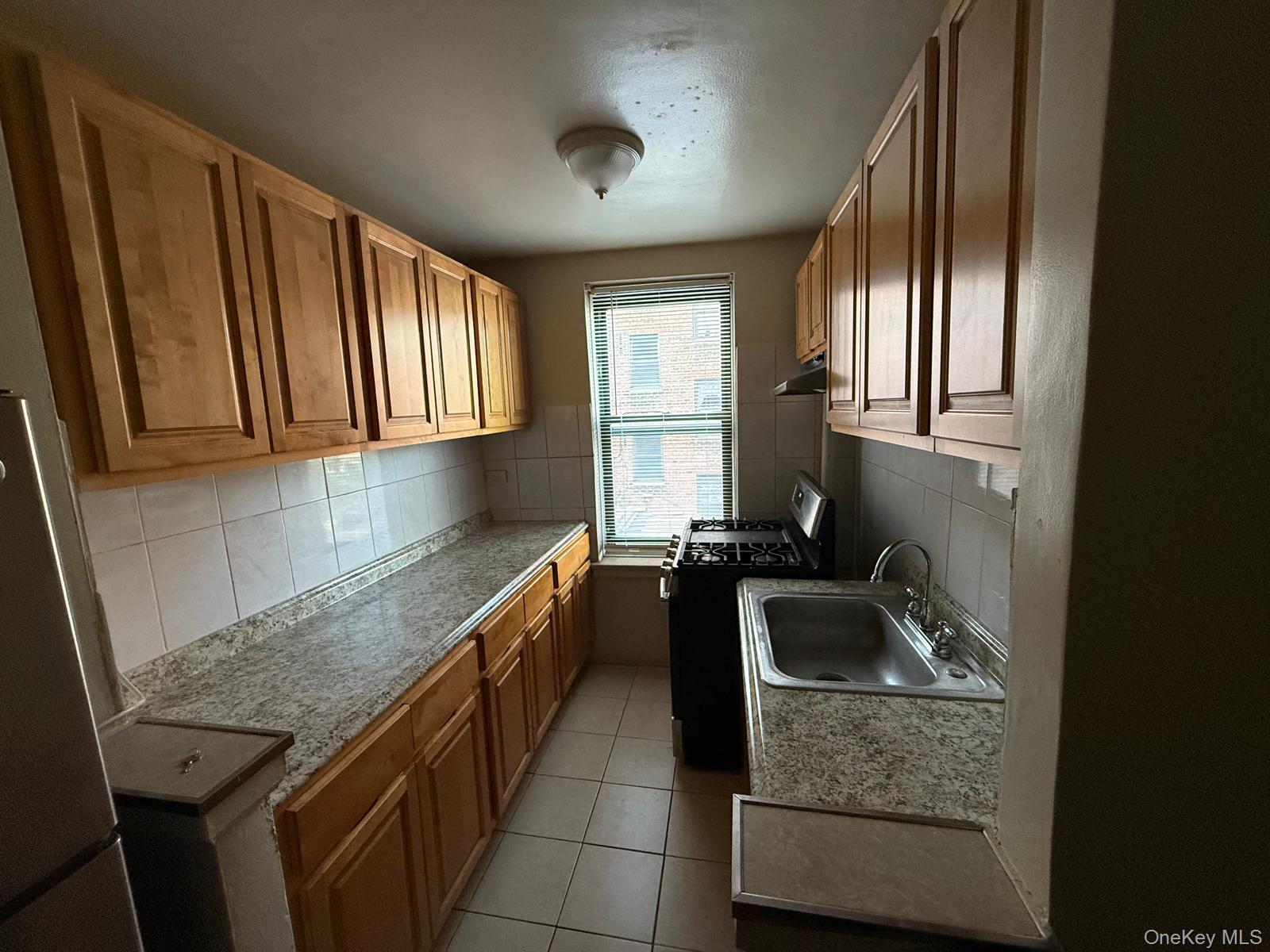 3231 Barker Ave Avenue # 2A, Bronx, NY 10467