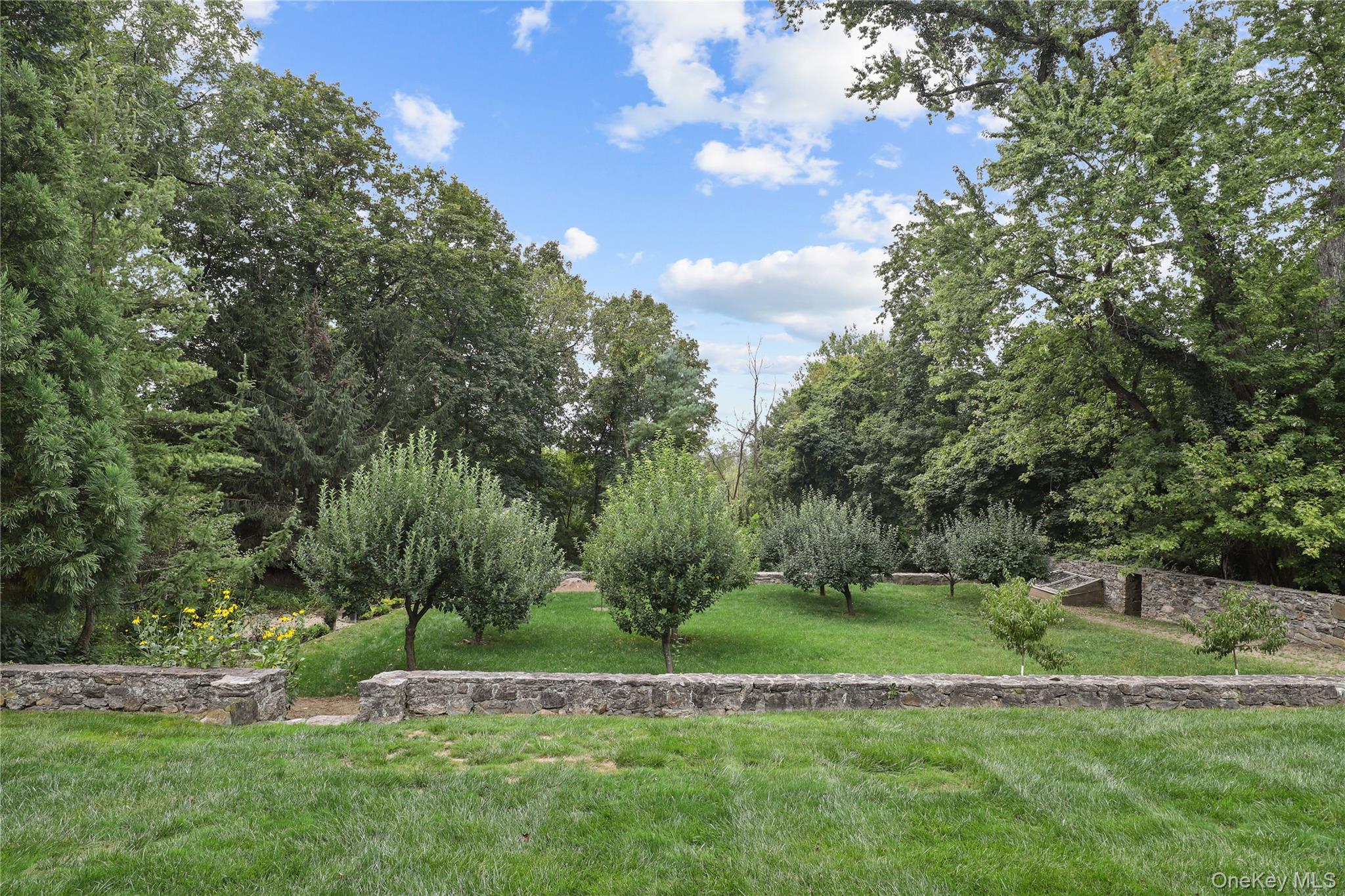 21 Katonah's Wood Road, Katonah, NY 10536