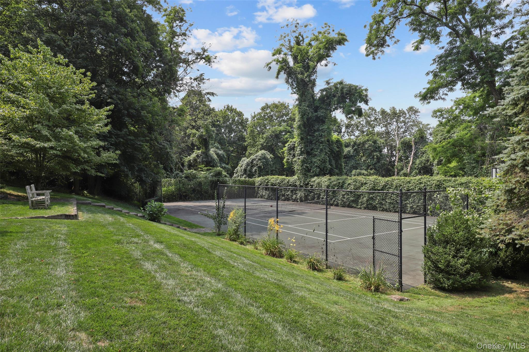 21 Katonah's Wood Road, Katonah, NY 10536