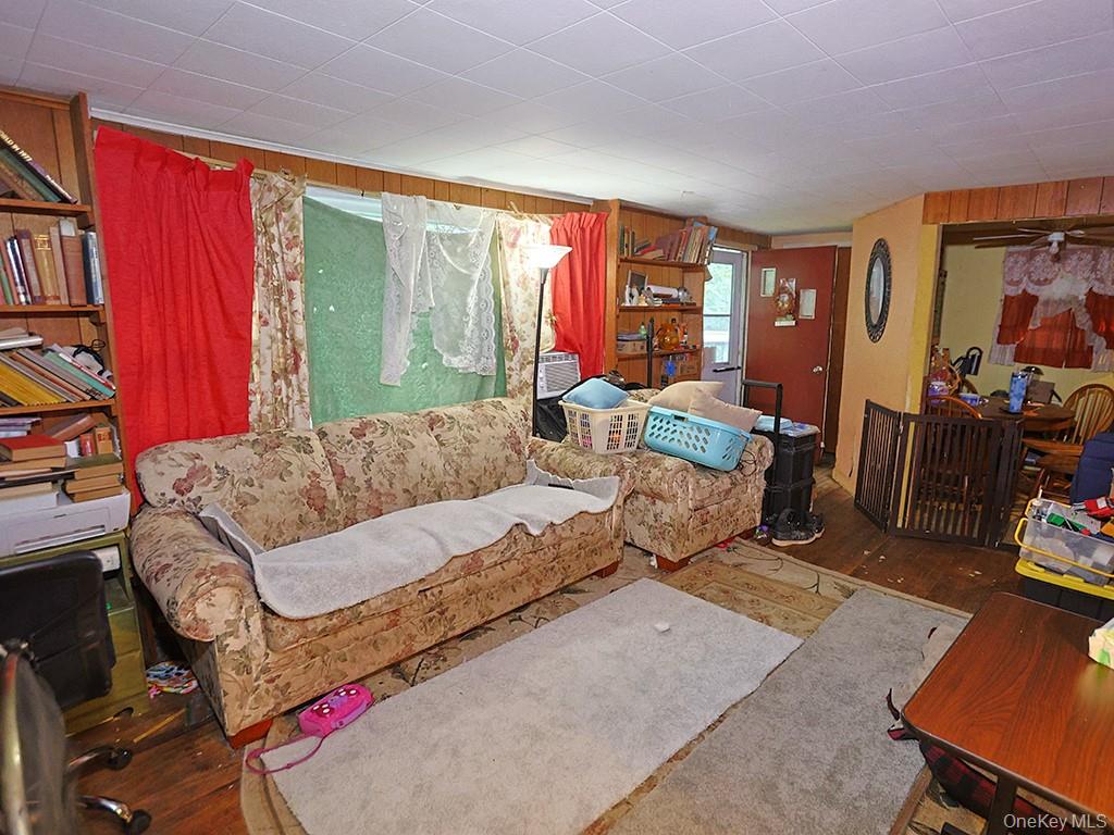 751 State Route 52, Walden, NY 12586