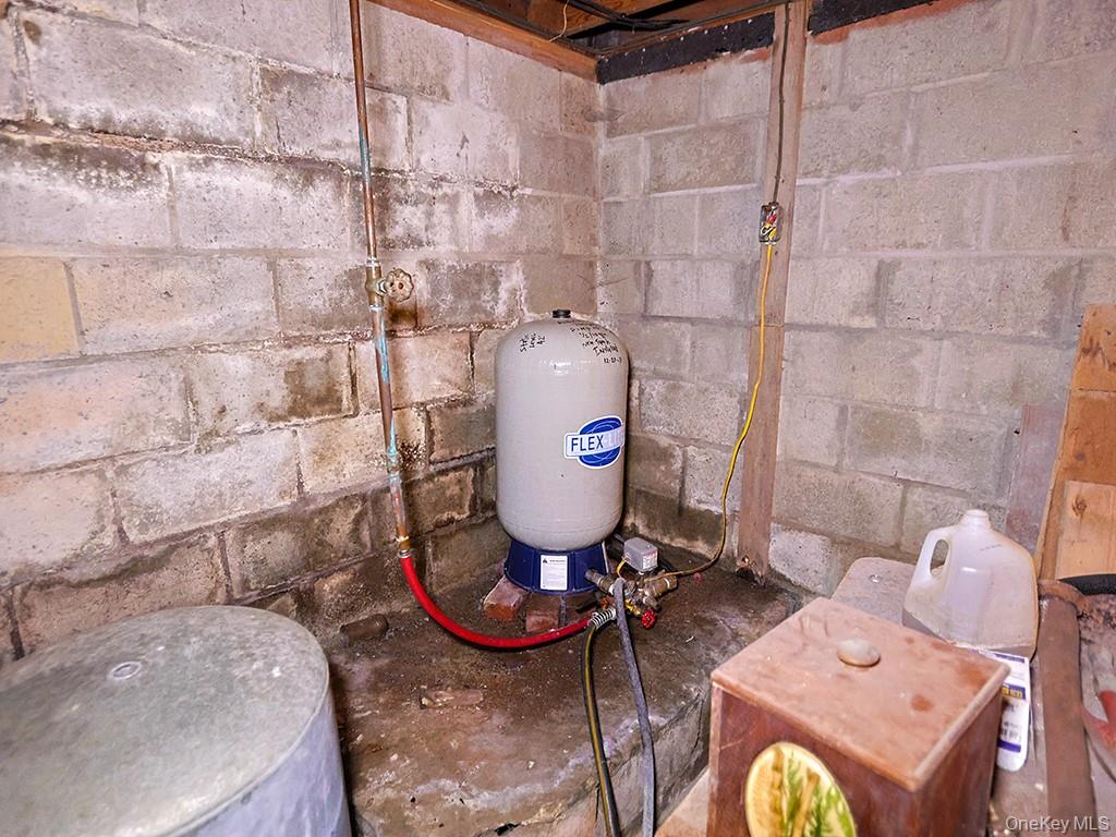 751 State Route 52, Walden, NY 12586