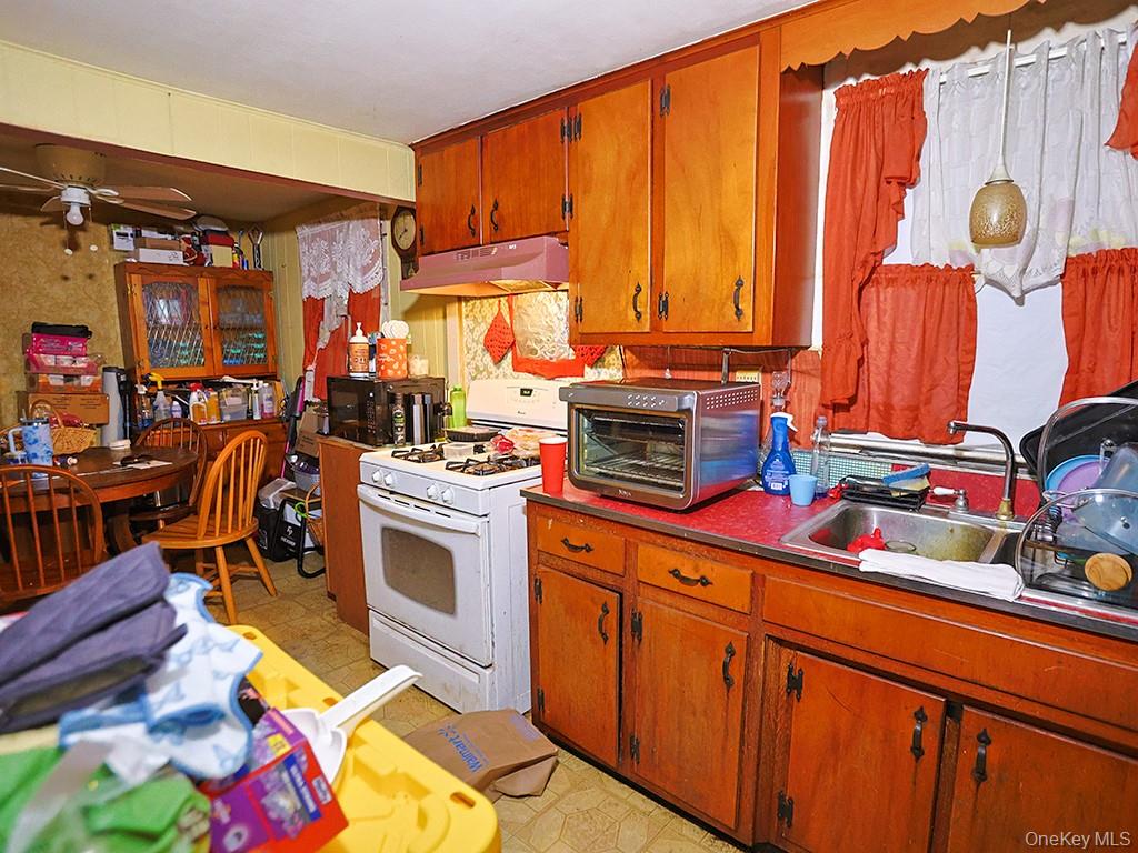 751 State Route 52, Walden, NY 12586