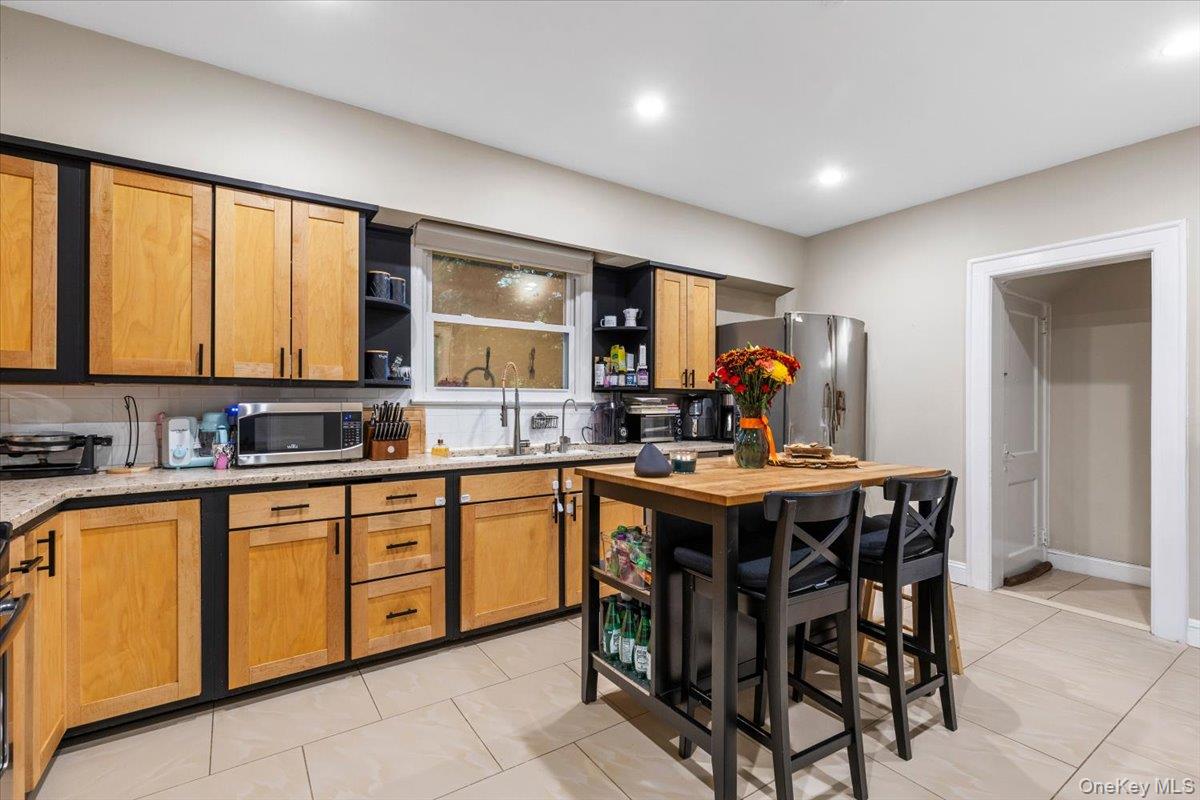 47 Edgecliff Terrace, Yonkers, NY 10705