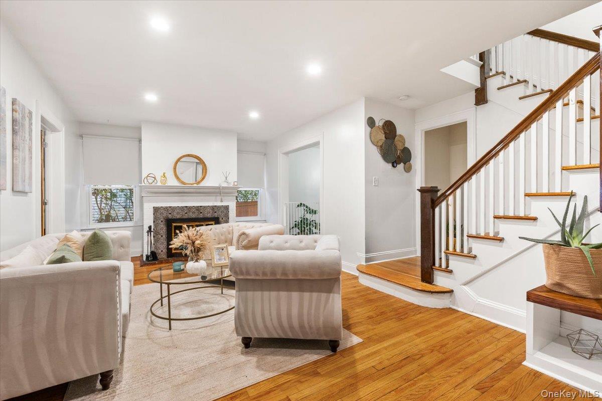 47 Edgecliff Terrace, Yonkers, NY 10705