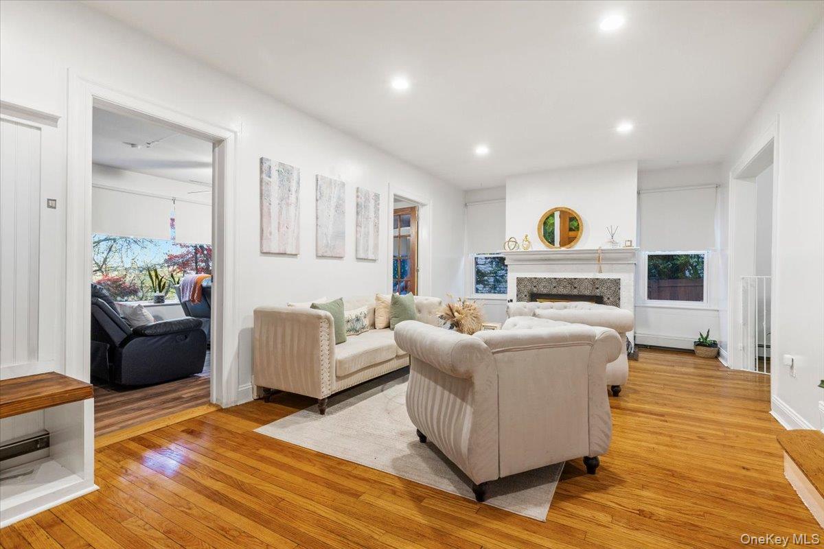 47 Edgecliff Terrace, Yonkers, NY 10705