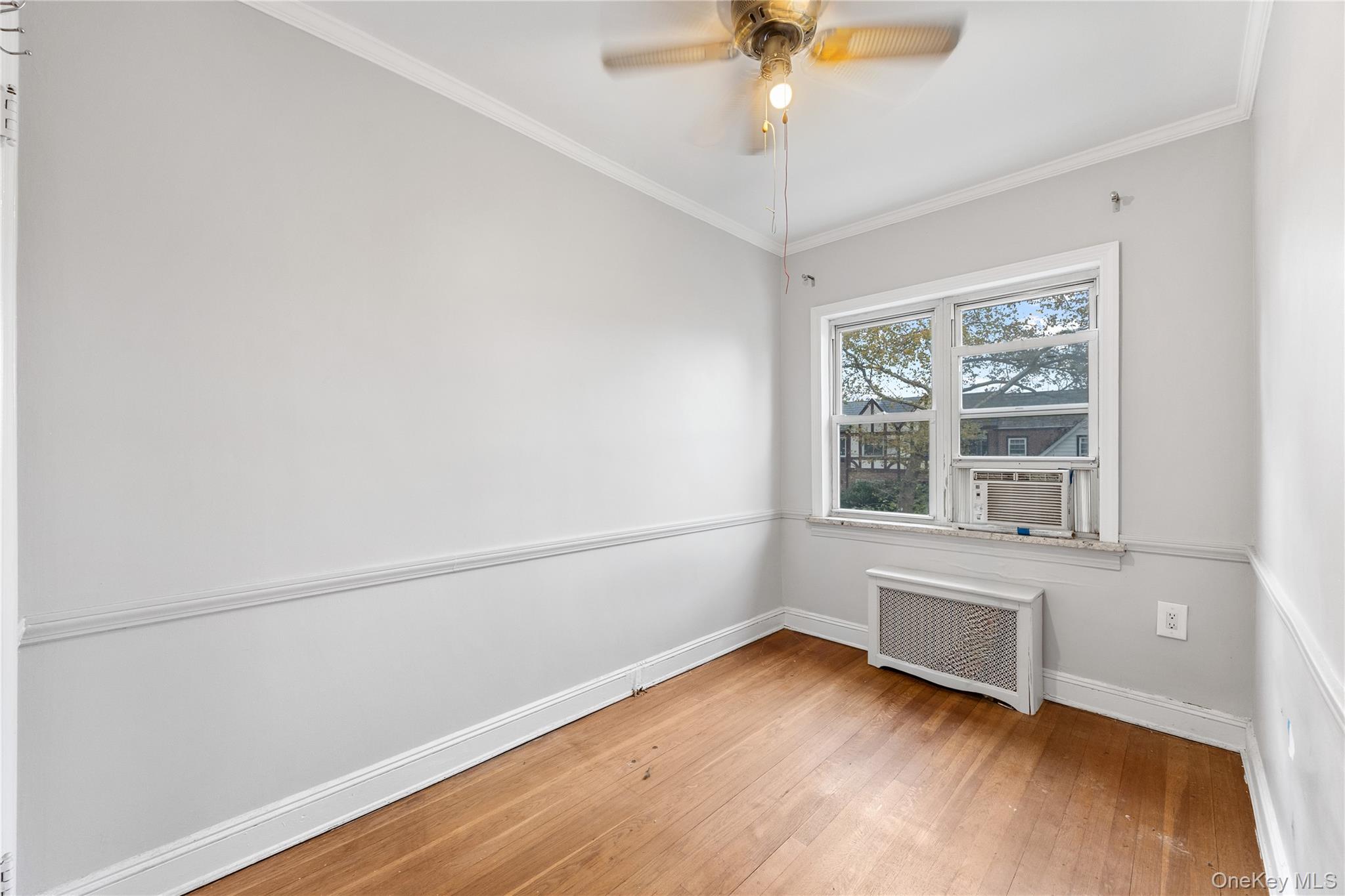 14850 60th Avenue, Flushing, NY 11355