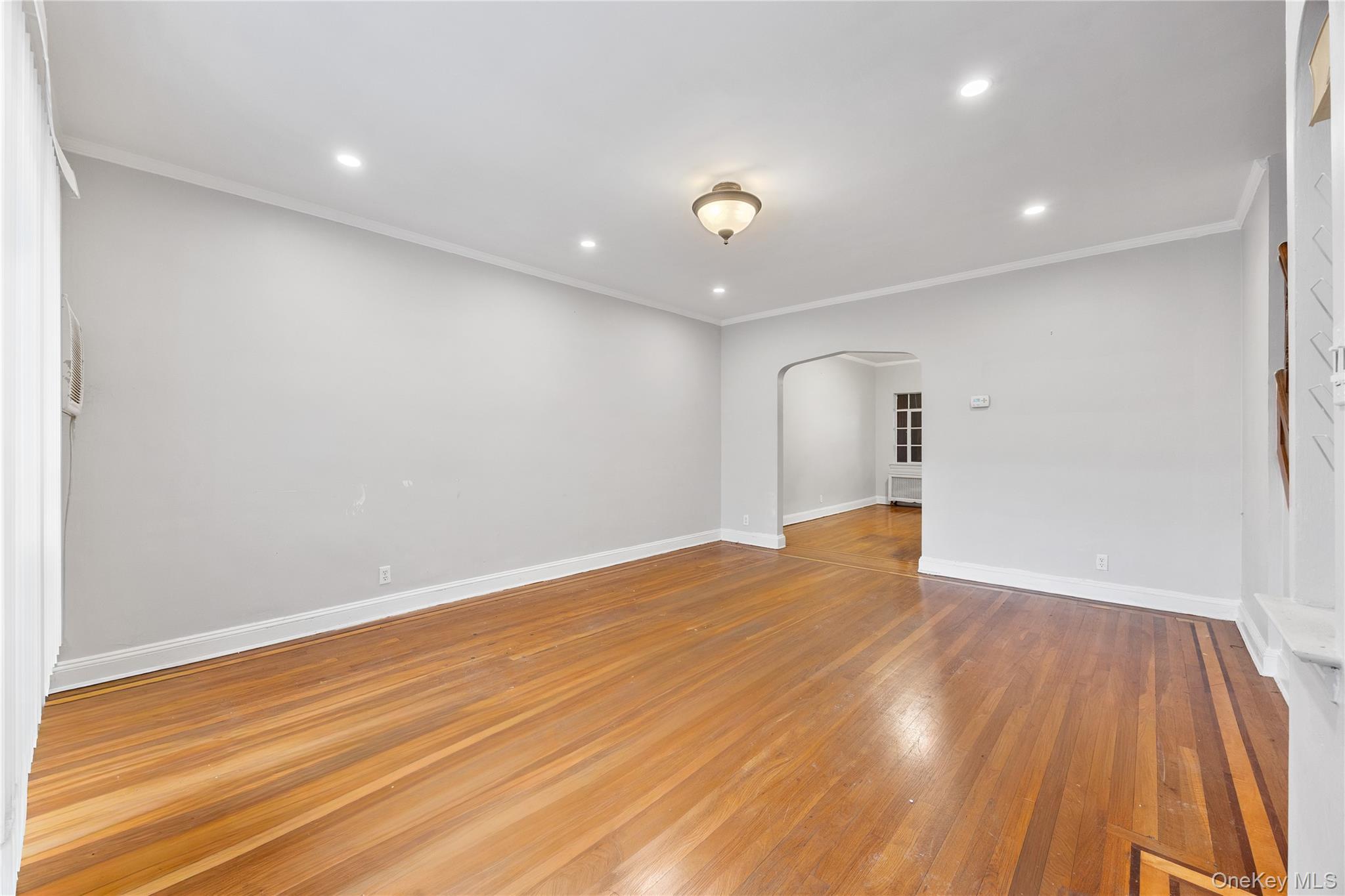 14850 60th Avenue, Flushing, NY 11355