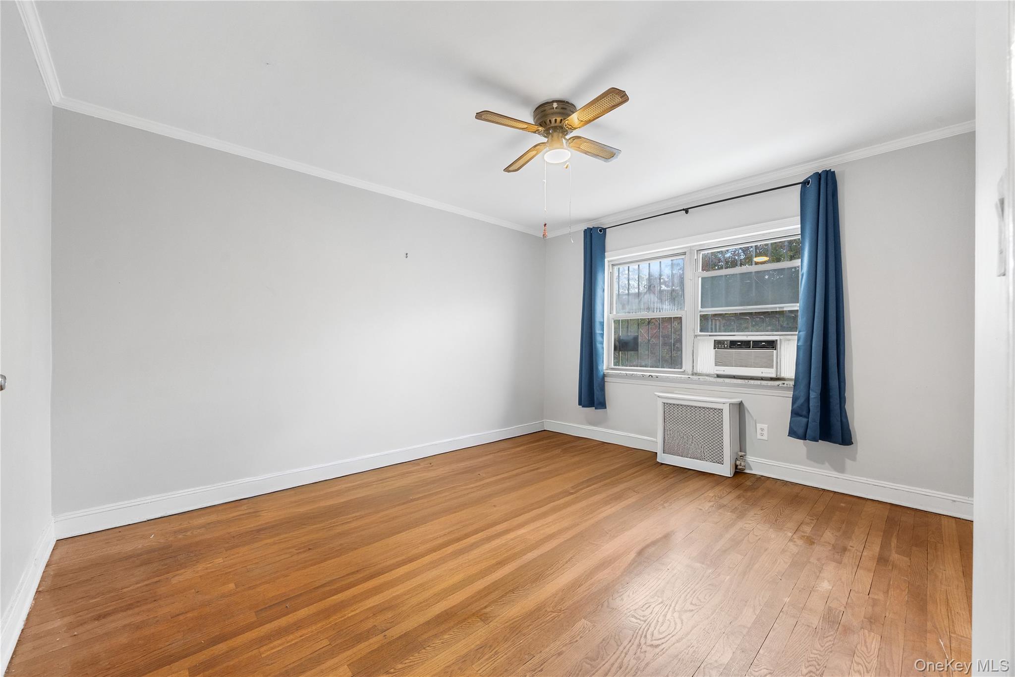 14850 60th Avenue, Flushing, NY 11355