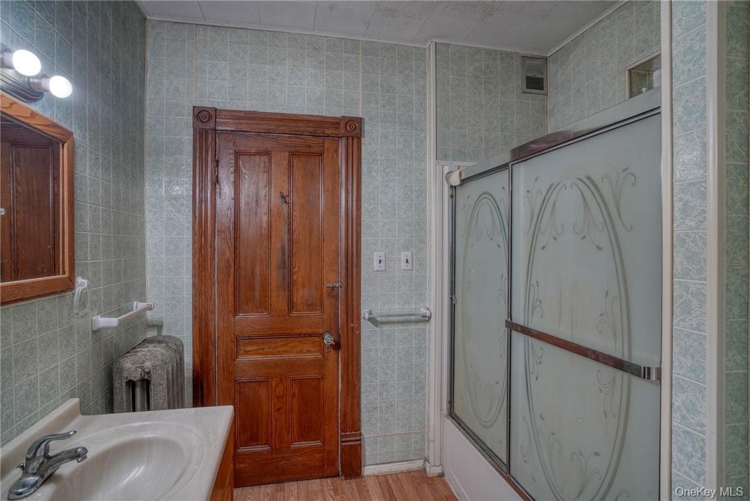 32 Balding Avenue, Poughkeepsie, NY 12601