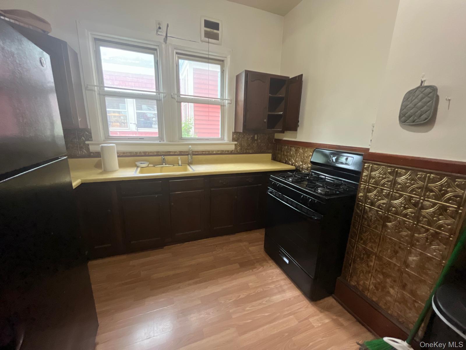 32 Balding Avenue, Poughkeepsie, NY 12601