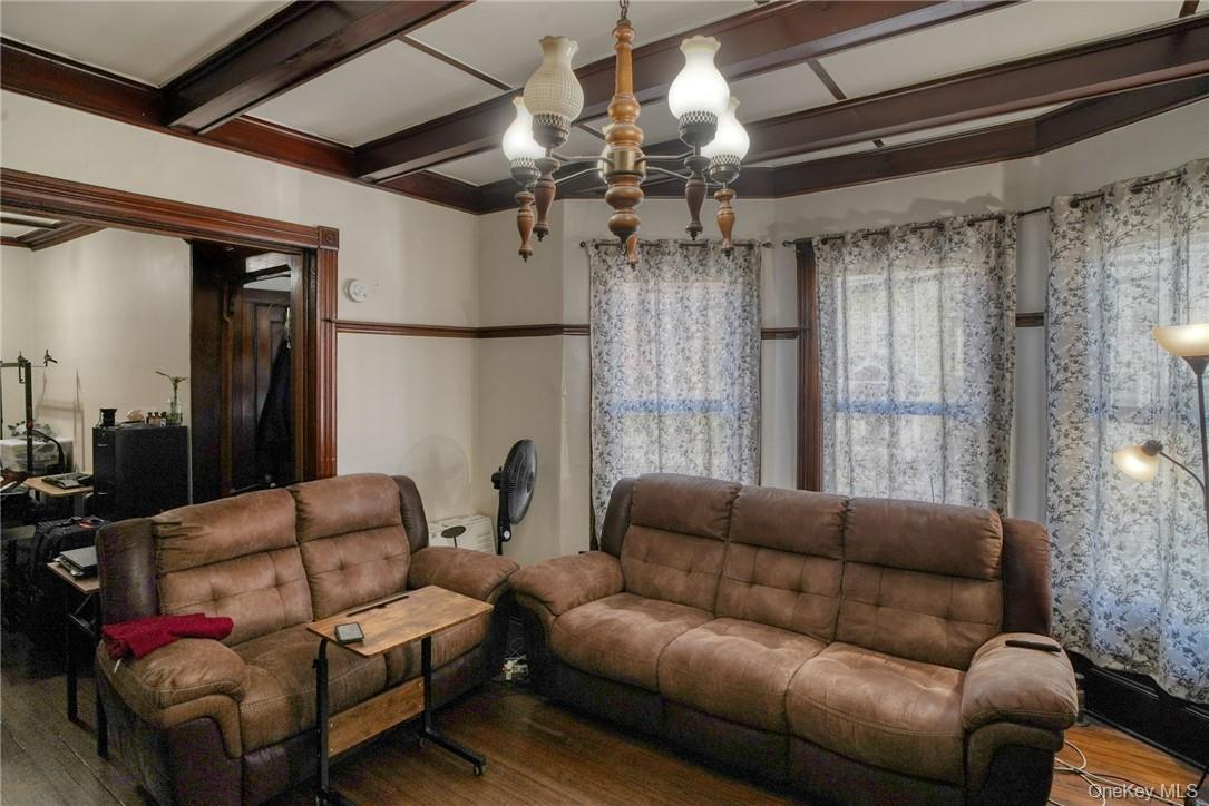 32 Balding Avenue, Poughkeepsie, NY 12601