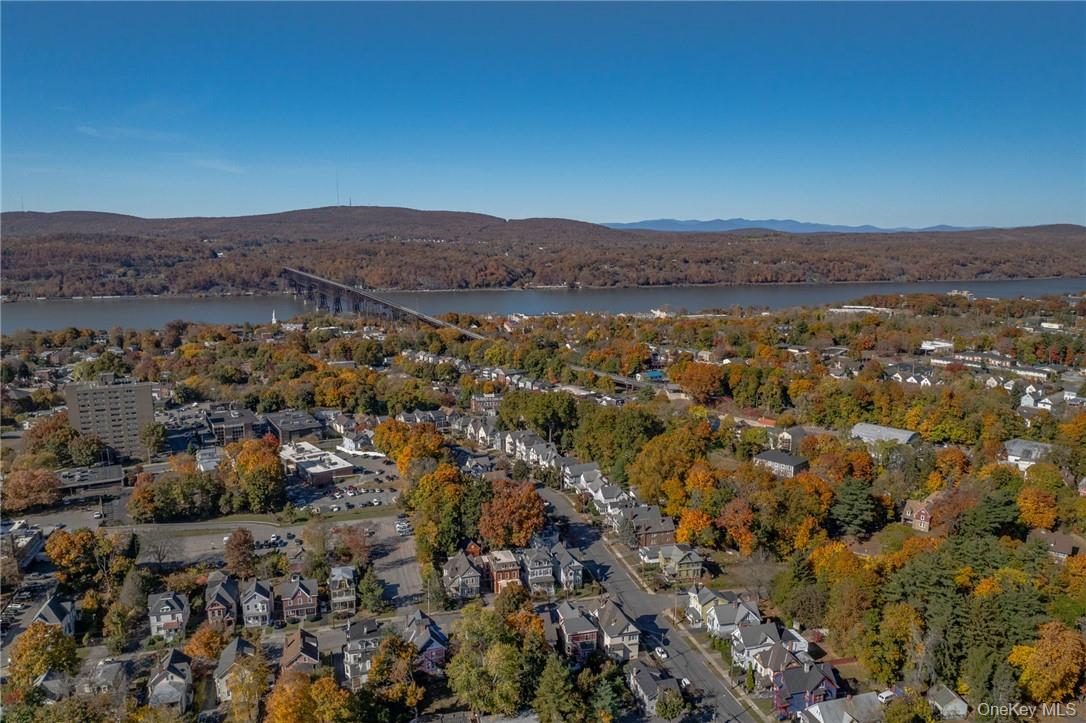 32 Balding Avenue, Poughkeepsie, NY 12601