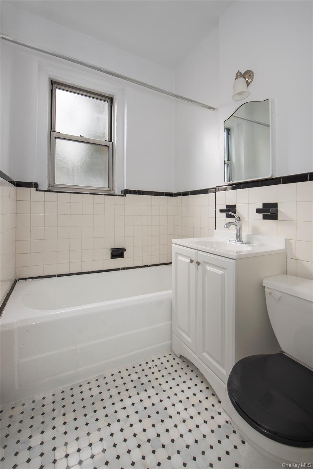 86-10 34th Avenue # 225, Jackson Heights, NY 11372