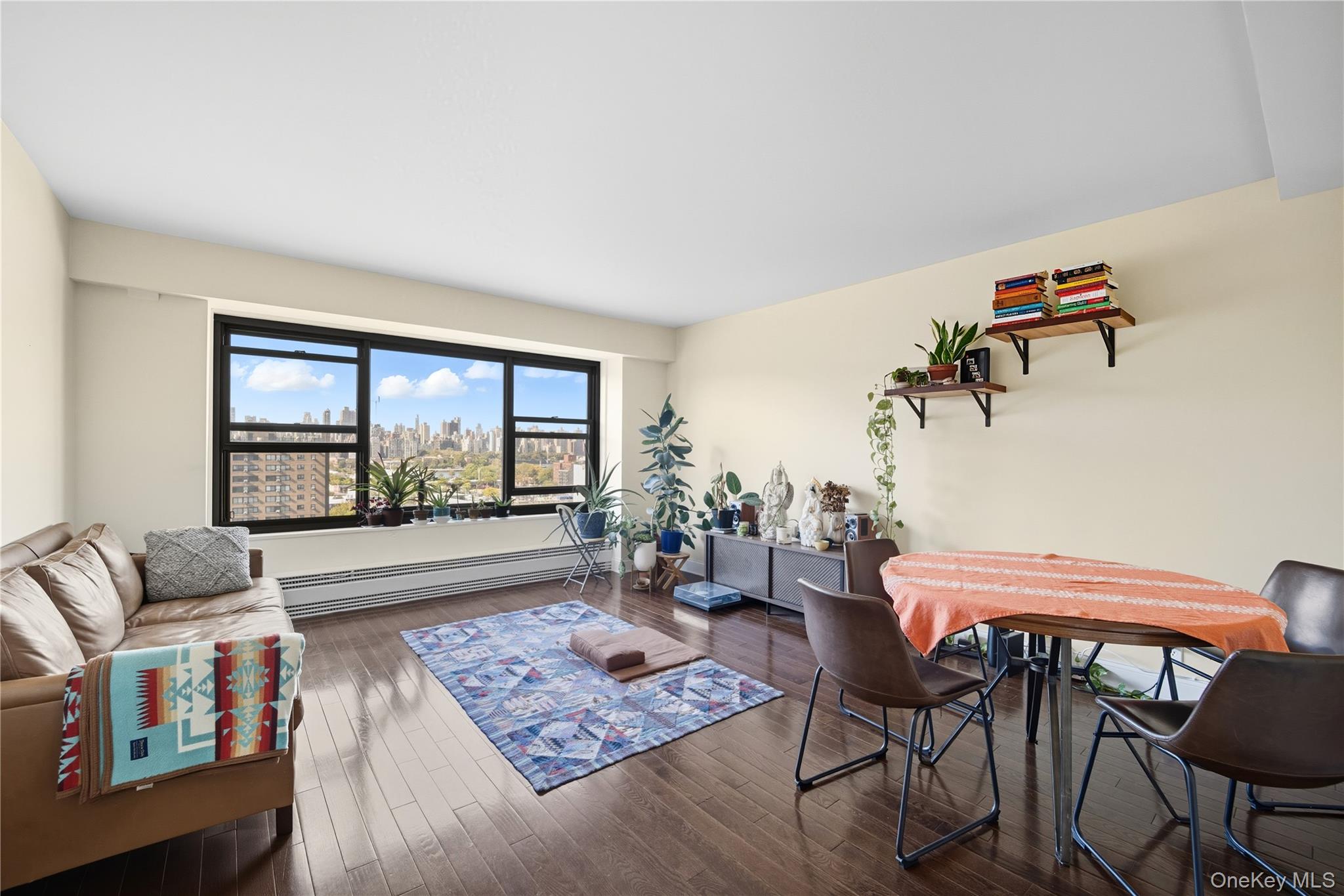 21-20 33rd Road # 15C, Astoria, NY 11106