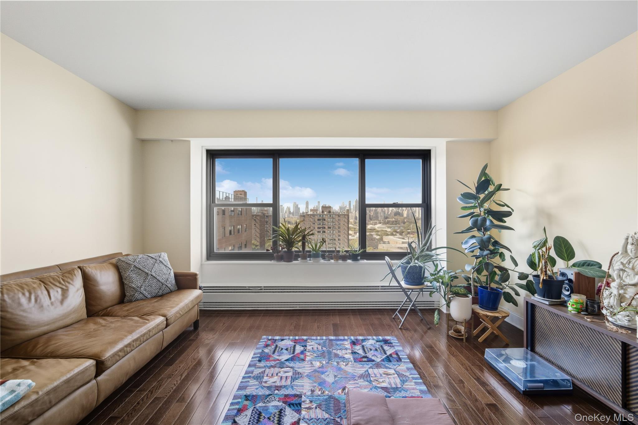 21-20 33rd Road # 15C, Astoria, NY 11106