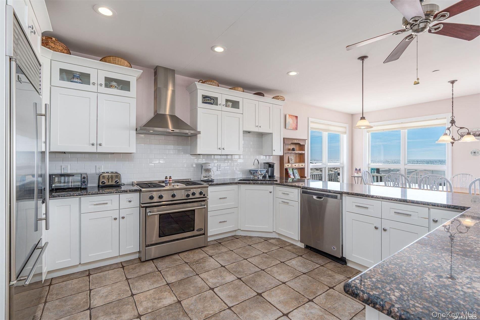 953B Dune Road, Westhampton Beach, NY 11978