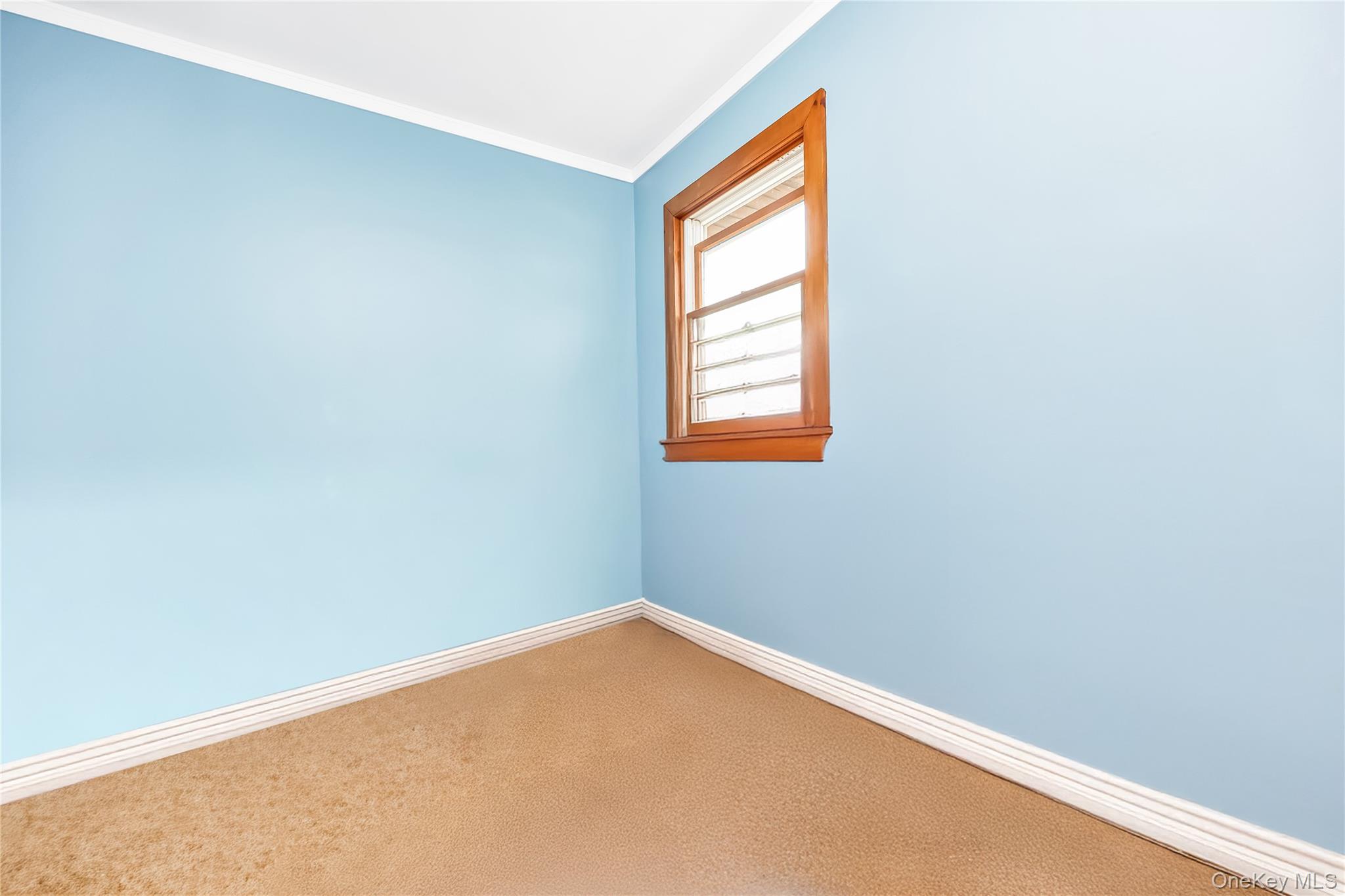 769 S Hickory Street, Lindenhurst, NY 11757