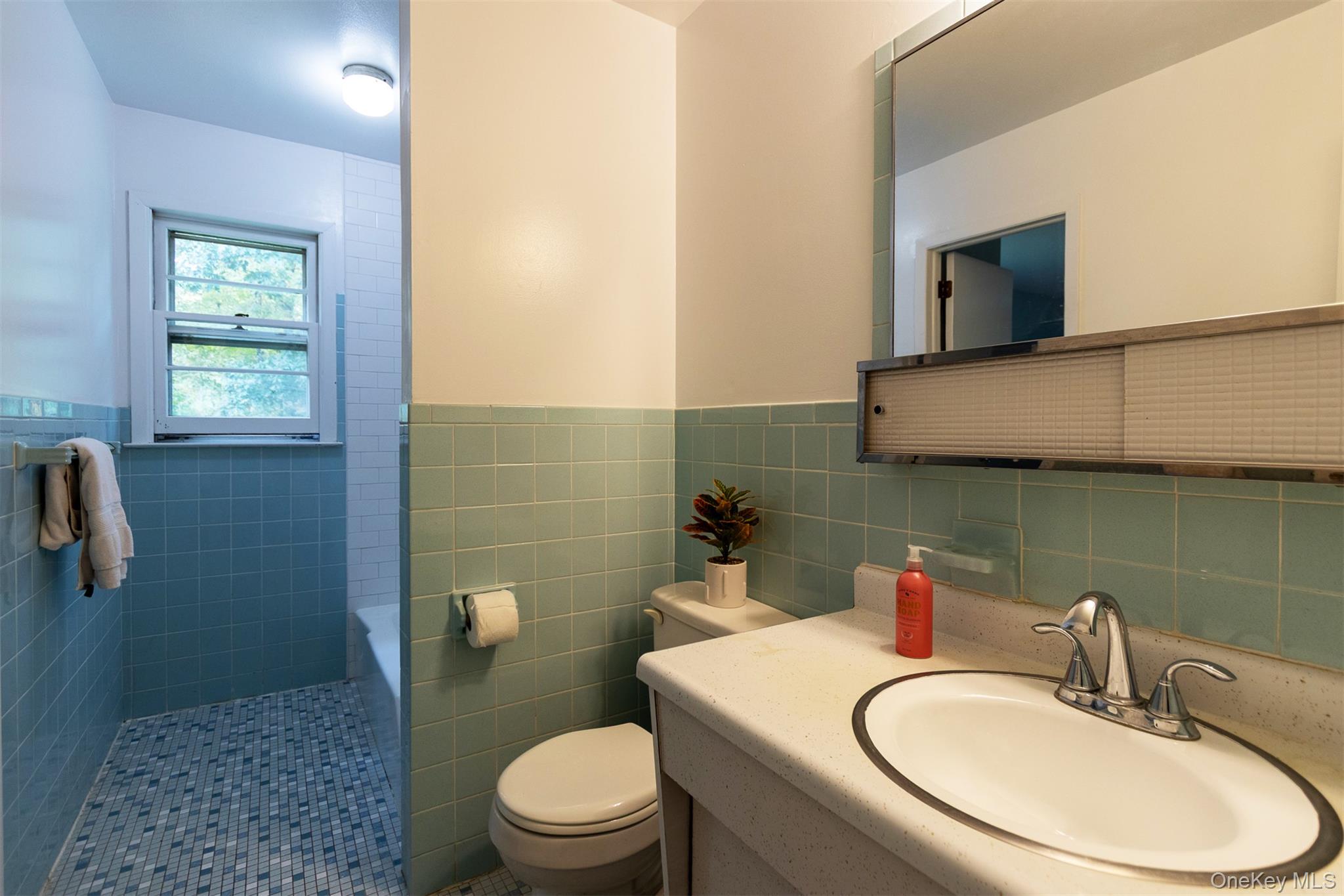 929 Centre Road, Rhinebeck, NY 12580