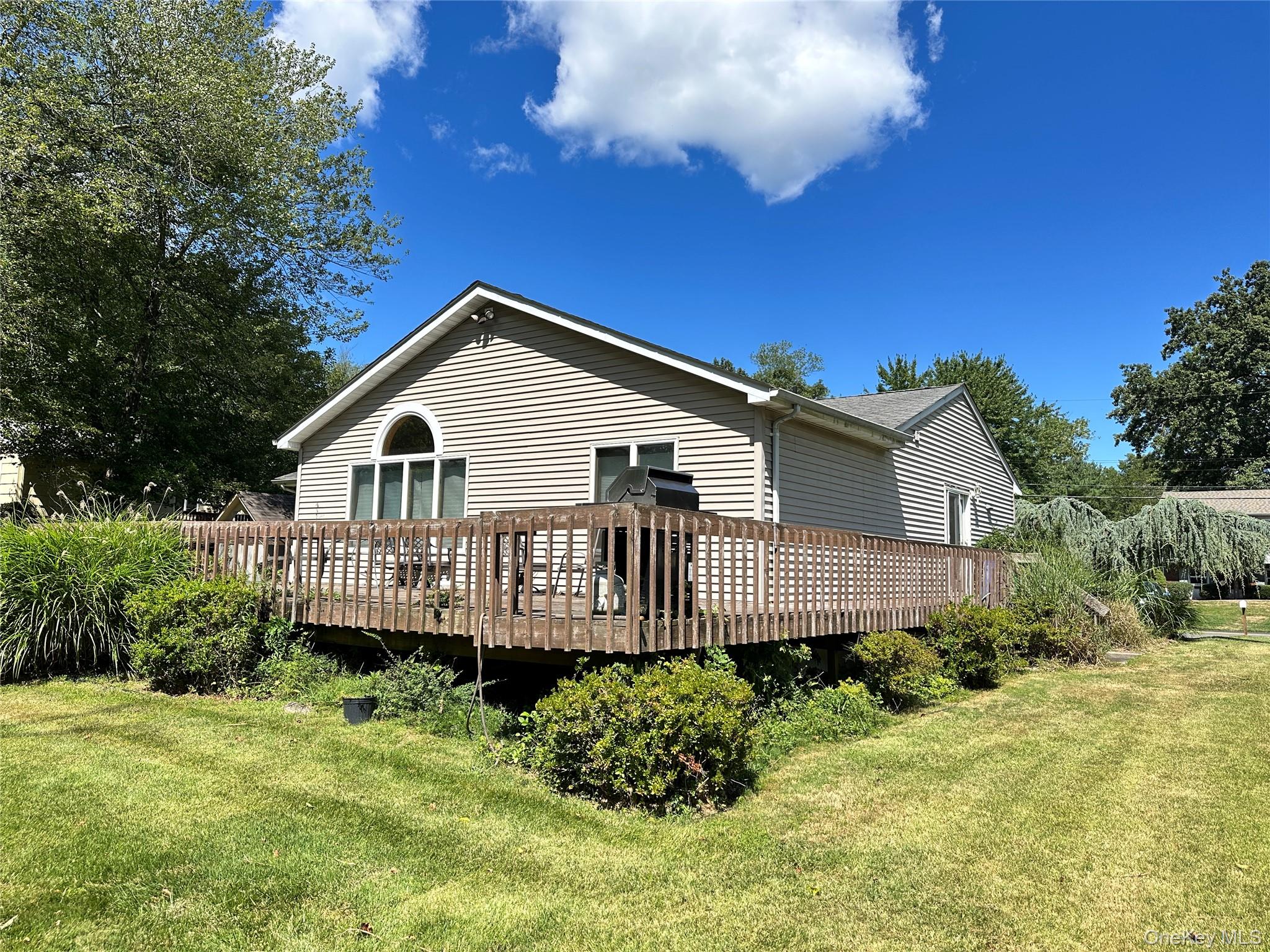 101 New Valley Road, New City, NY 10956