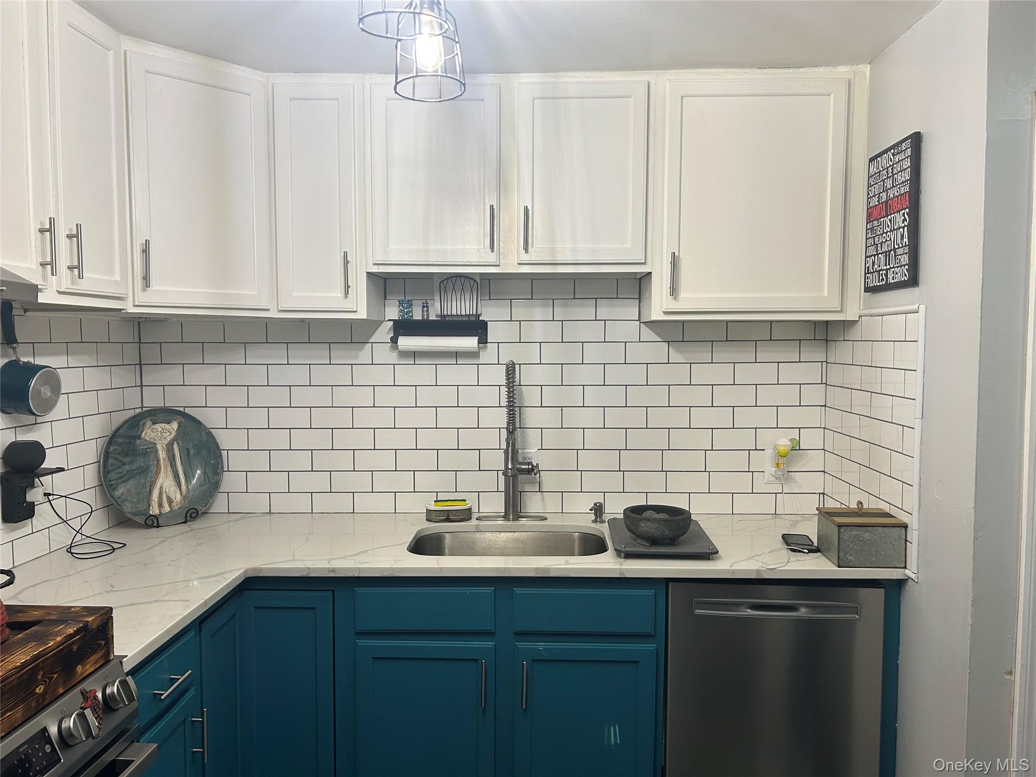 102 Fox Run Lane, Carmel, NY 10512