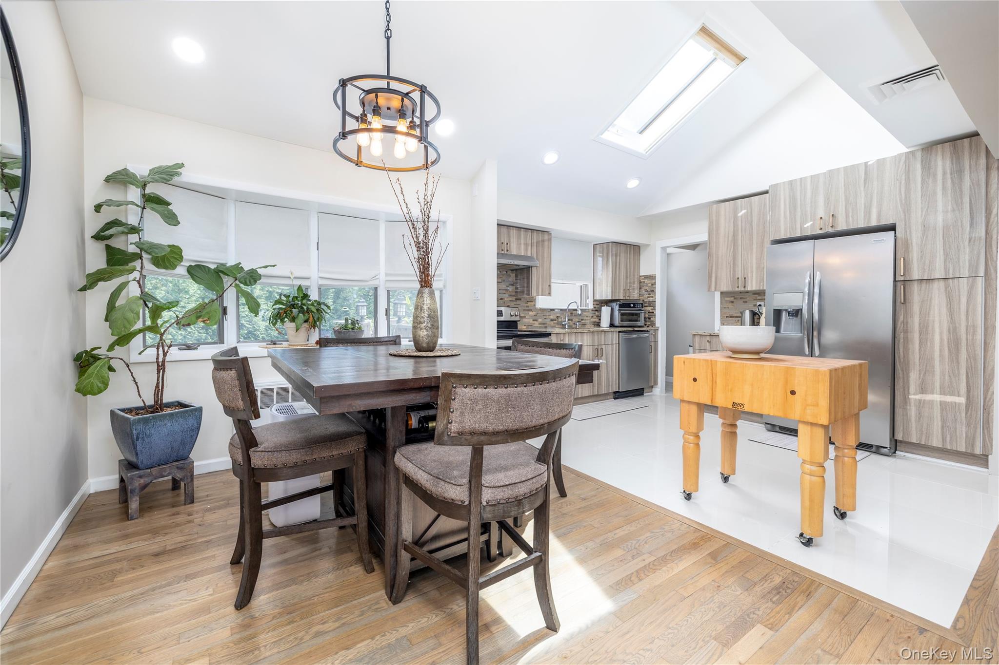 5 Evelyn Court, Massapequa, NY 11758