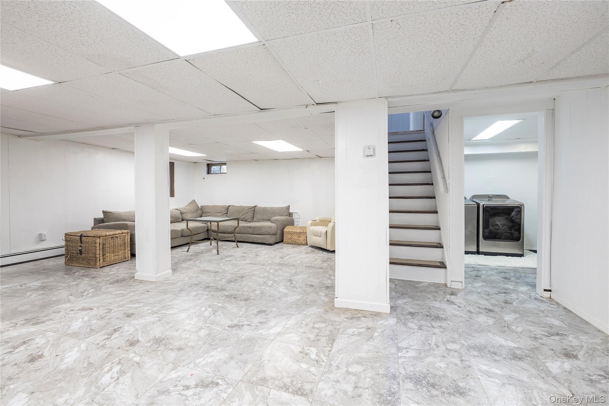 5 Evelyn Court, Massapequa, NY 11758